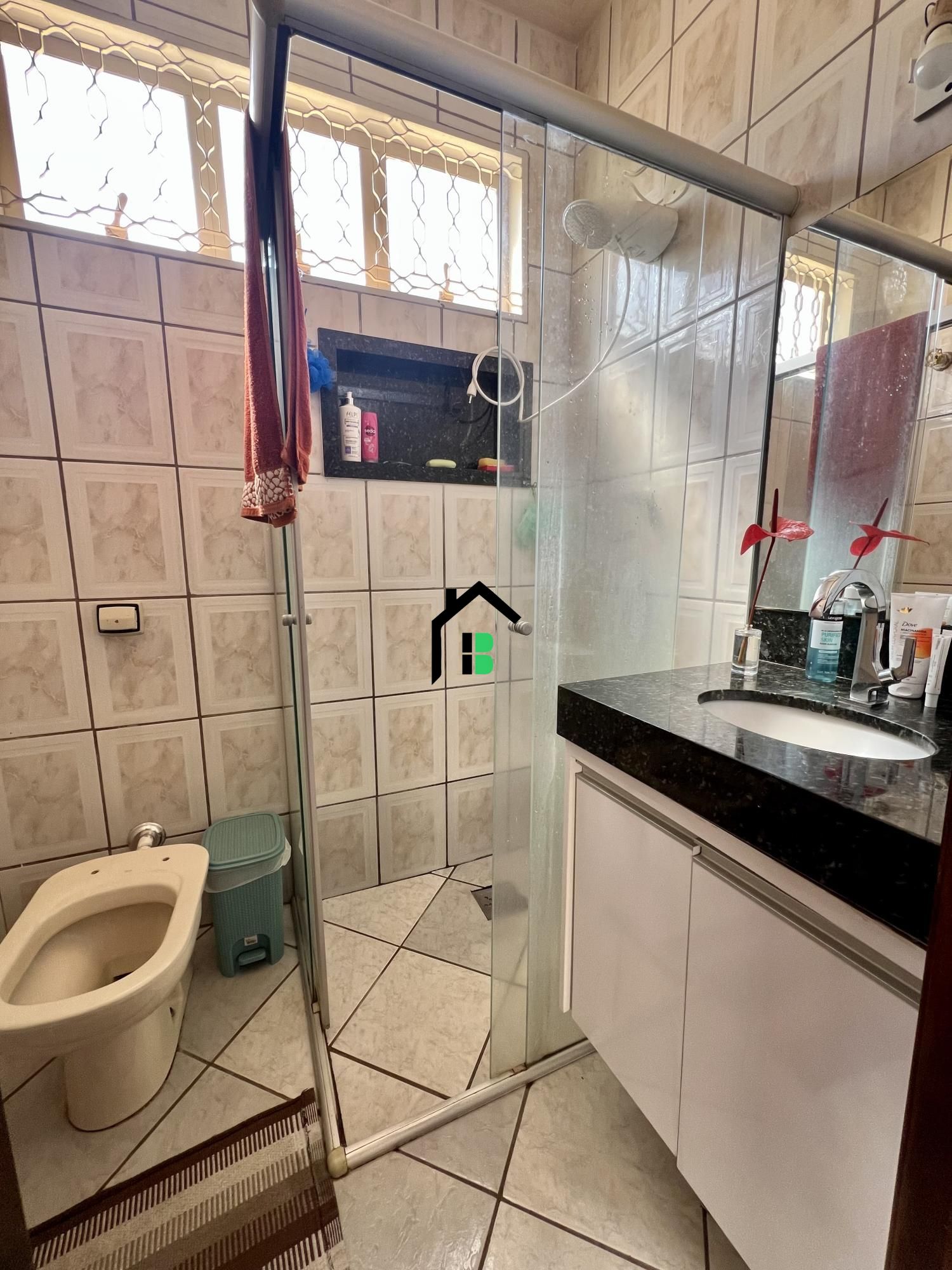 Casa à venda com 4 quartos, 121m² - Foto 12