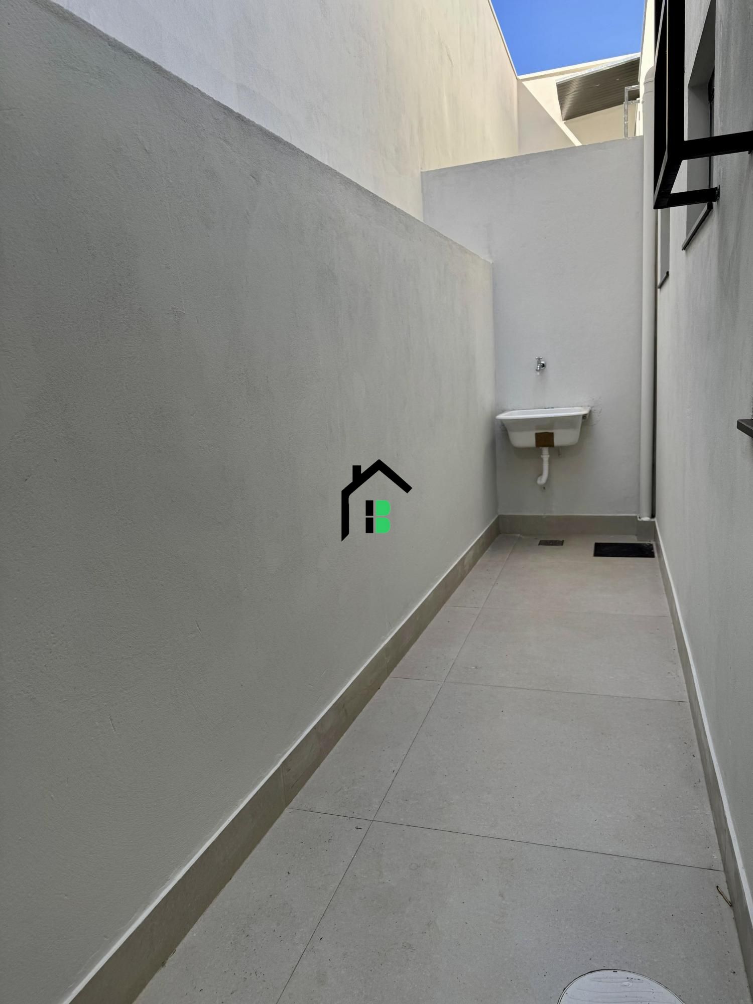 img258262817