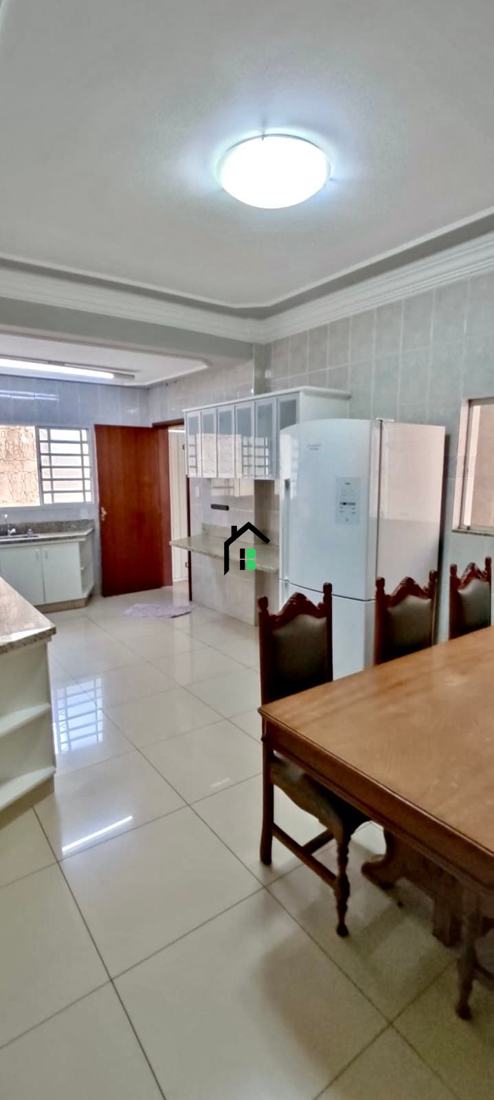 Apartamento à venda com 3 quartos, 117m² - Foto 11