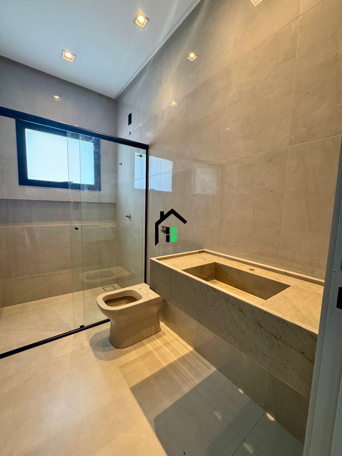 Casa de 5 quartos, 448m² no bairro Alto dos Caiçaras, em Patos de Minas | Eu Corretor