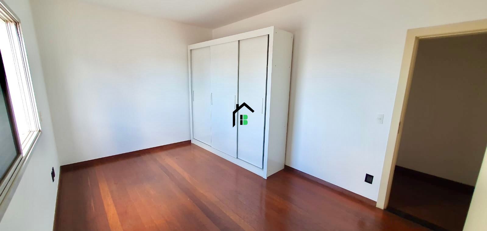 Apartamento à venda com 3 quartos, 140m² - Foto 10