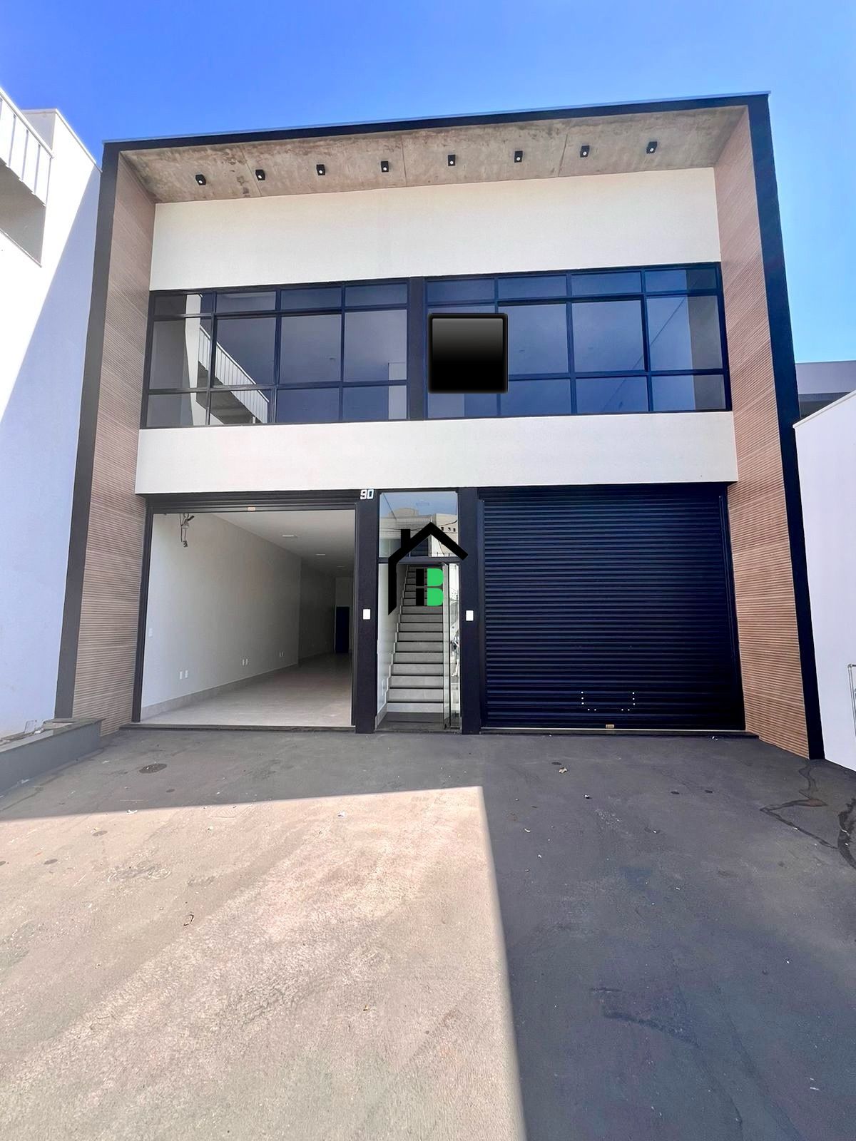 Loja / Salão / Ponto Comercial de 1 quarto, 70m² no bairro Centro, em Patos de Minas | Eu Corretor