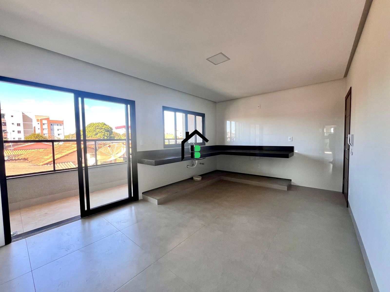 Apartamento de 3 quartos, 115m² no bairro Santa Terezinha, em Patos de Minas | Eu Corretor