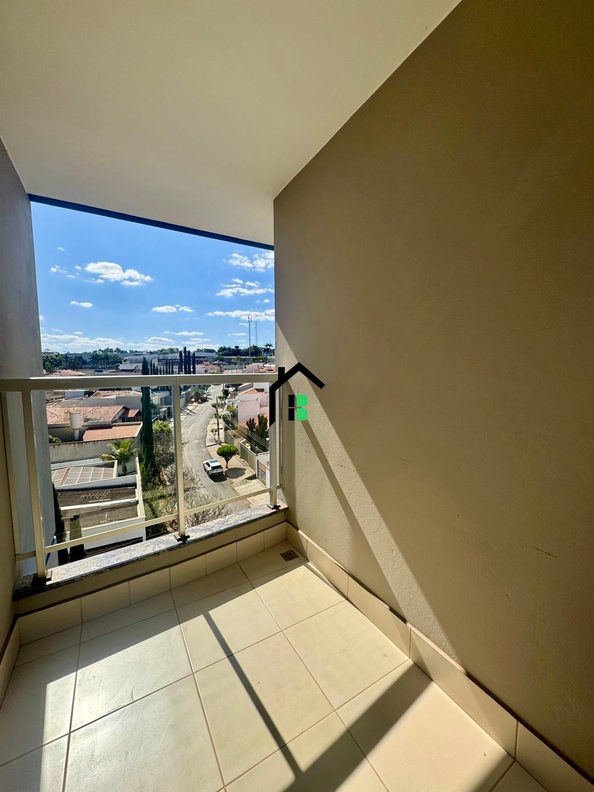 Apartamento de 2 quartos, 86m² no bairro Caiçaras, em Patos de Minas | Eu Corretor