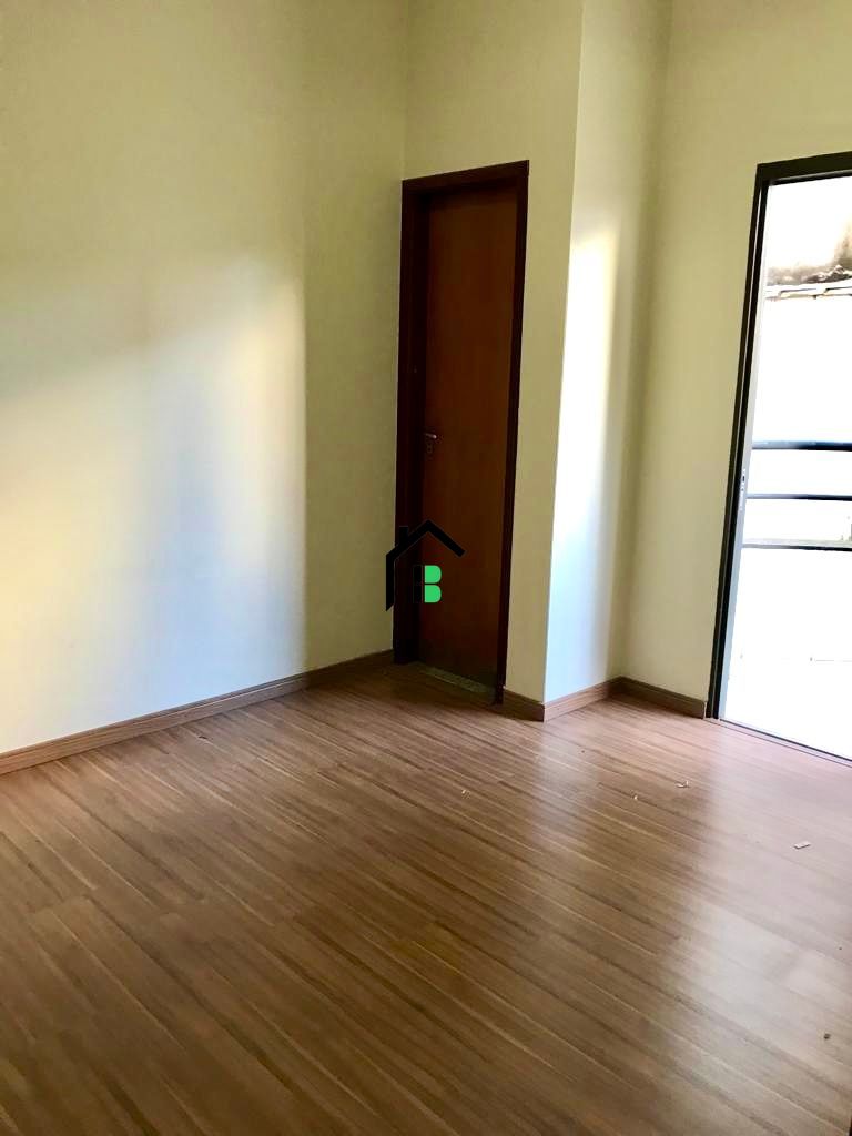 Apartamento à venda com 3 quartos, 107m² - Foto 2