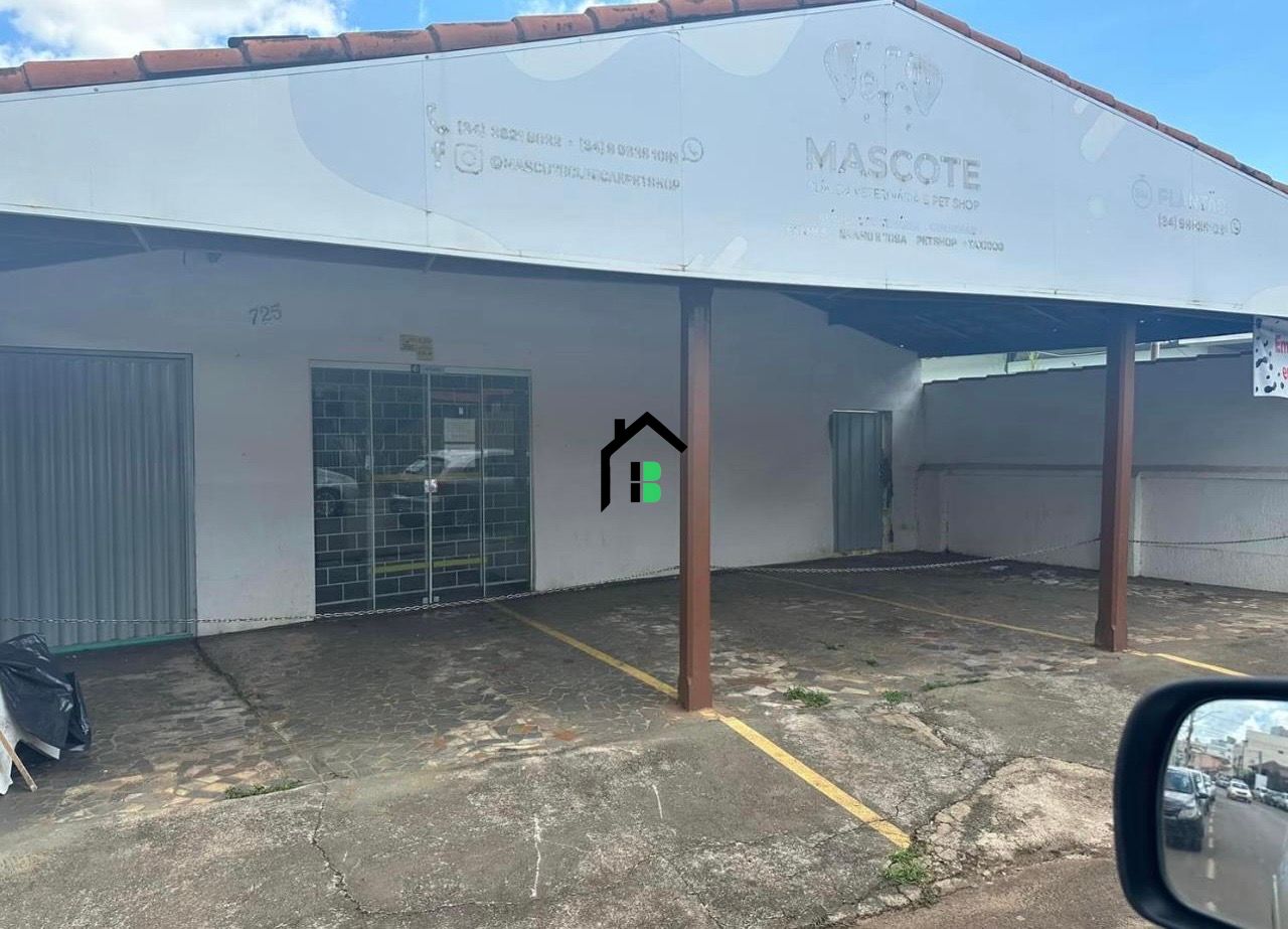 Loja / Salão / Ponto Comercial de 3 quartos, 180m² no bairro Centro, em Patos de Minas | Eu Corretor