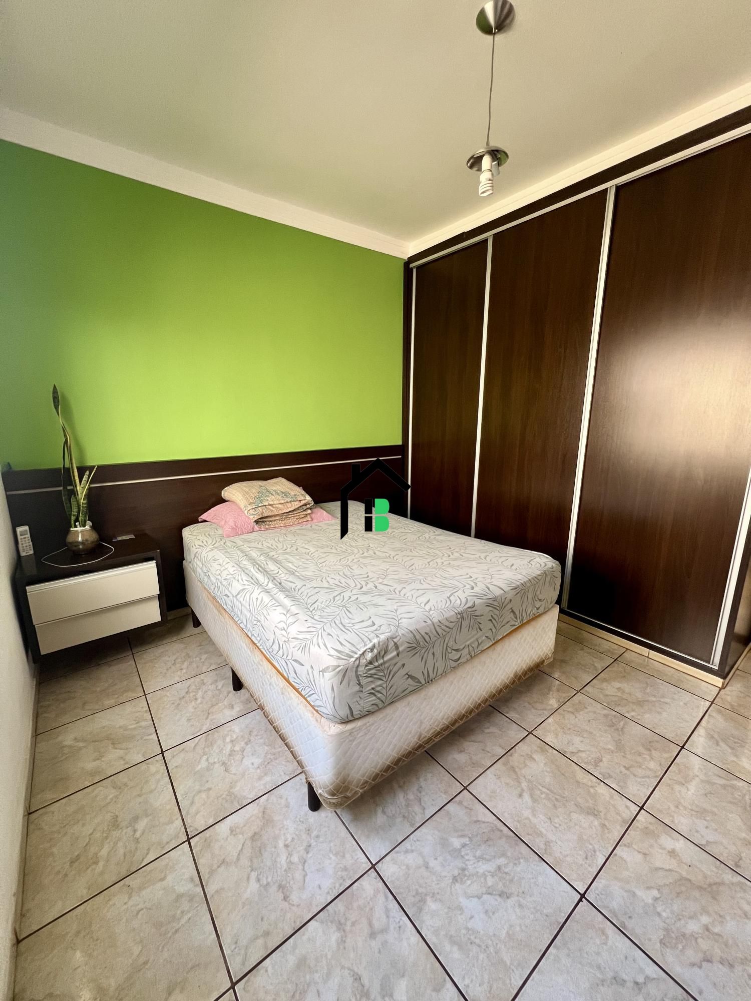 Casa à venda com 4 quartos, 121m² - Foto 6
