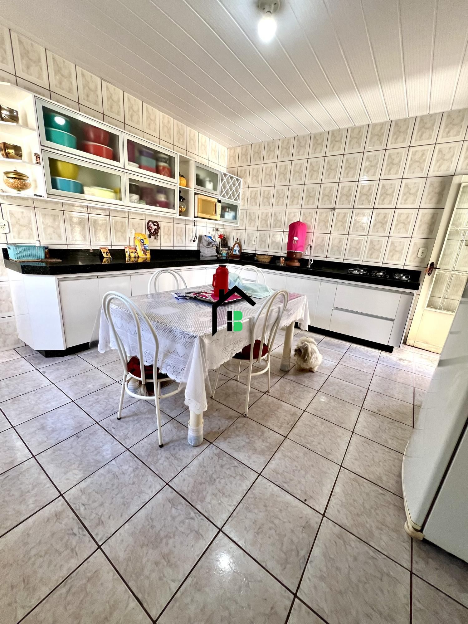 Casa à venda com 4 quartos, 121m² - Foto 15