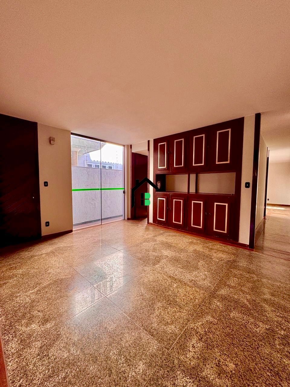 Casa de 4 quartos, 248m² no bairro Sobradinho, em Patos de Minas | Eu Corretor