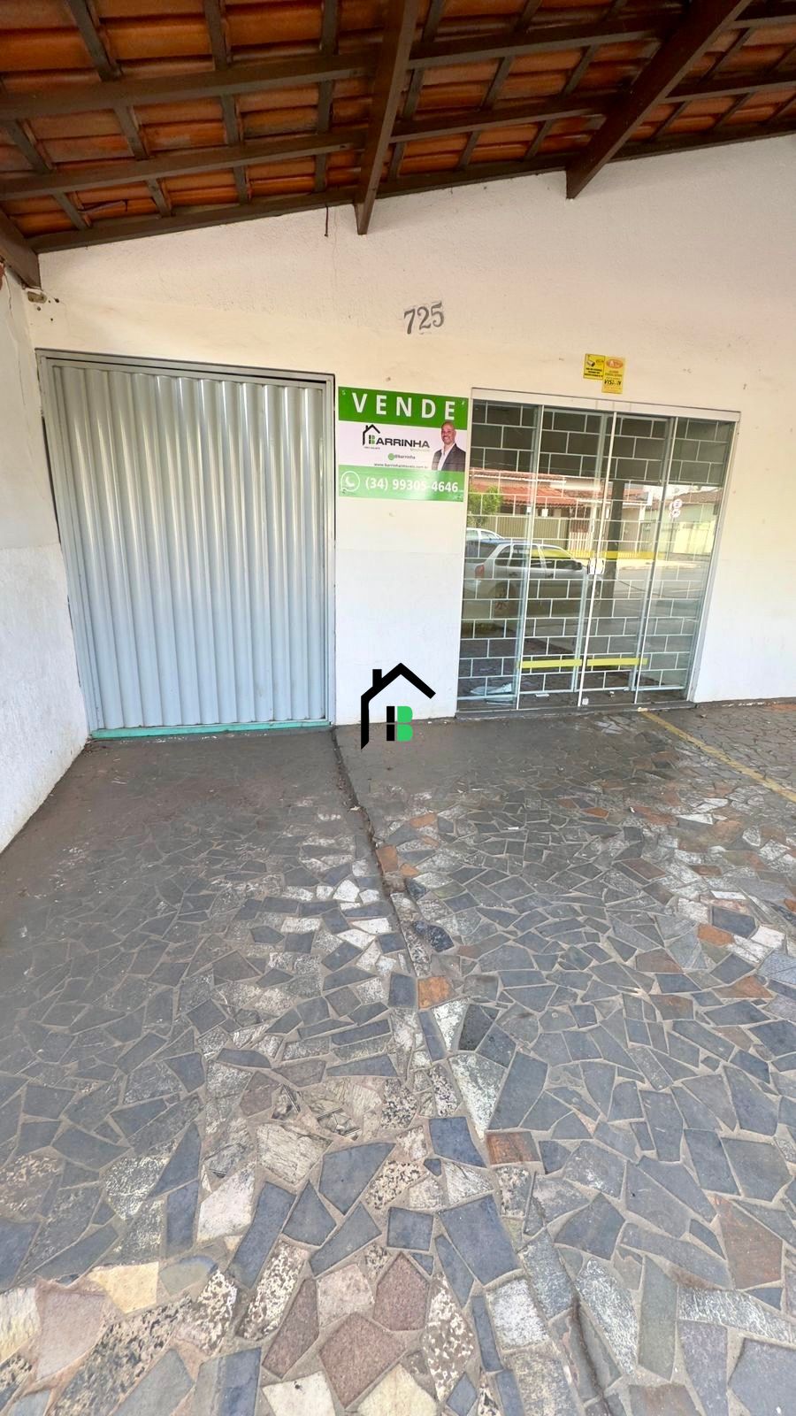 Loja / Salão / Ponto Comercial de 3 quartos, 180m² no bairro Centro, em Patos de Minas | Eu Corretor