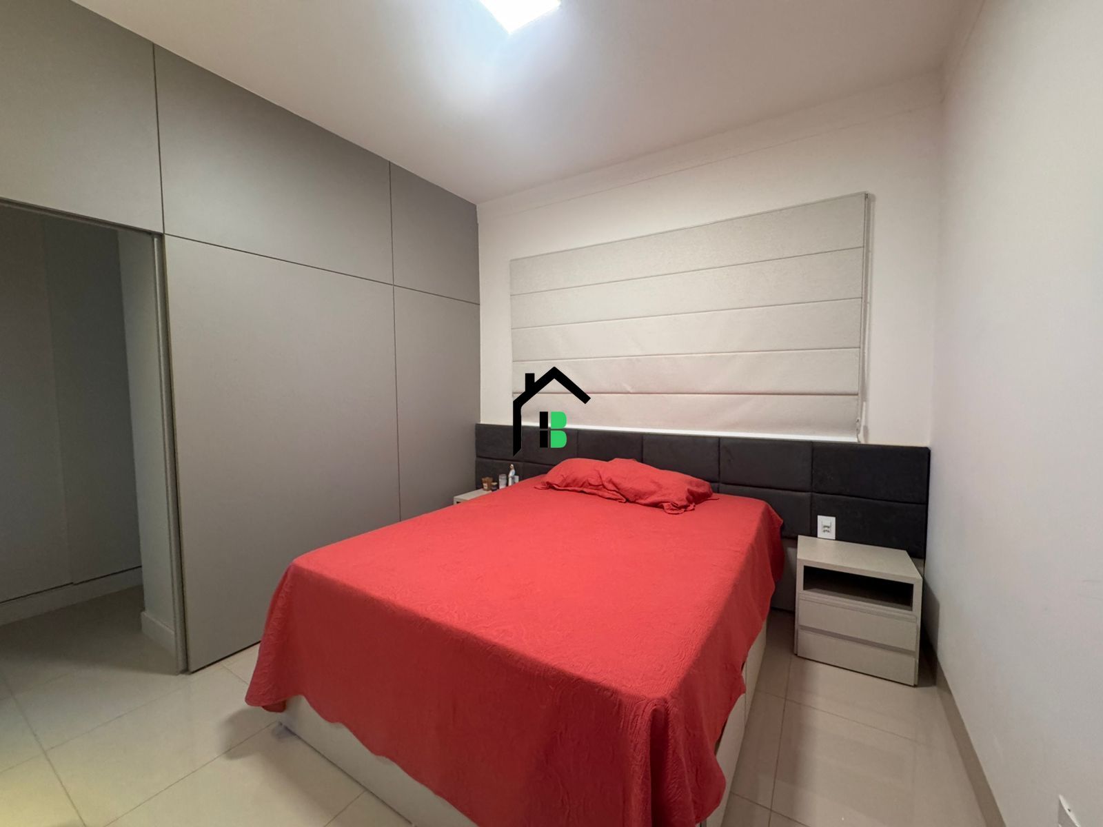 Casa à venda com 3 quartos, 200m² - Foto 11