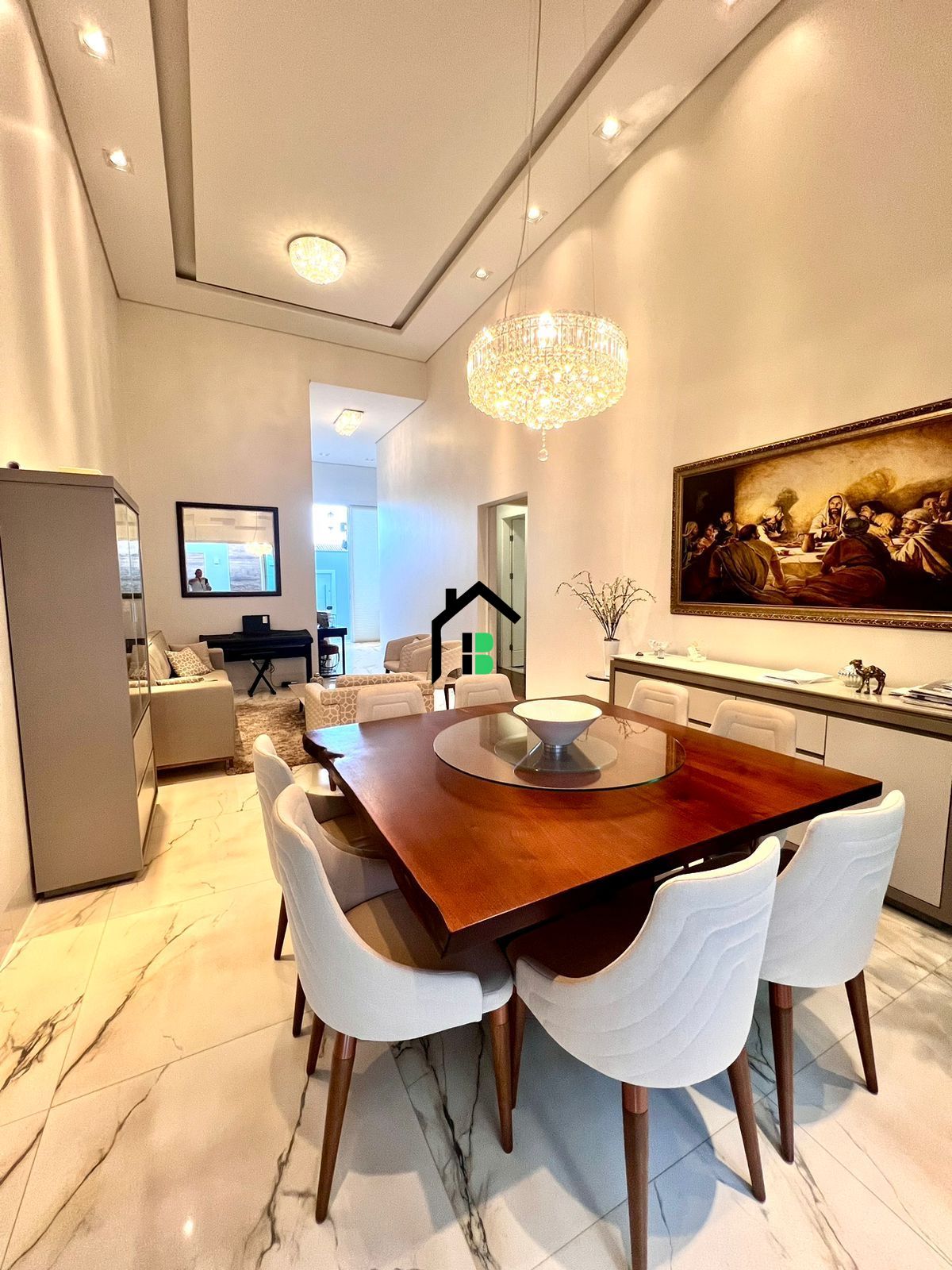 Casa de 3 quartos, 310m² no bairro Guanabara, em Patos de Minas | Eu Corretor