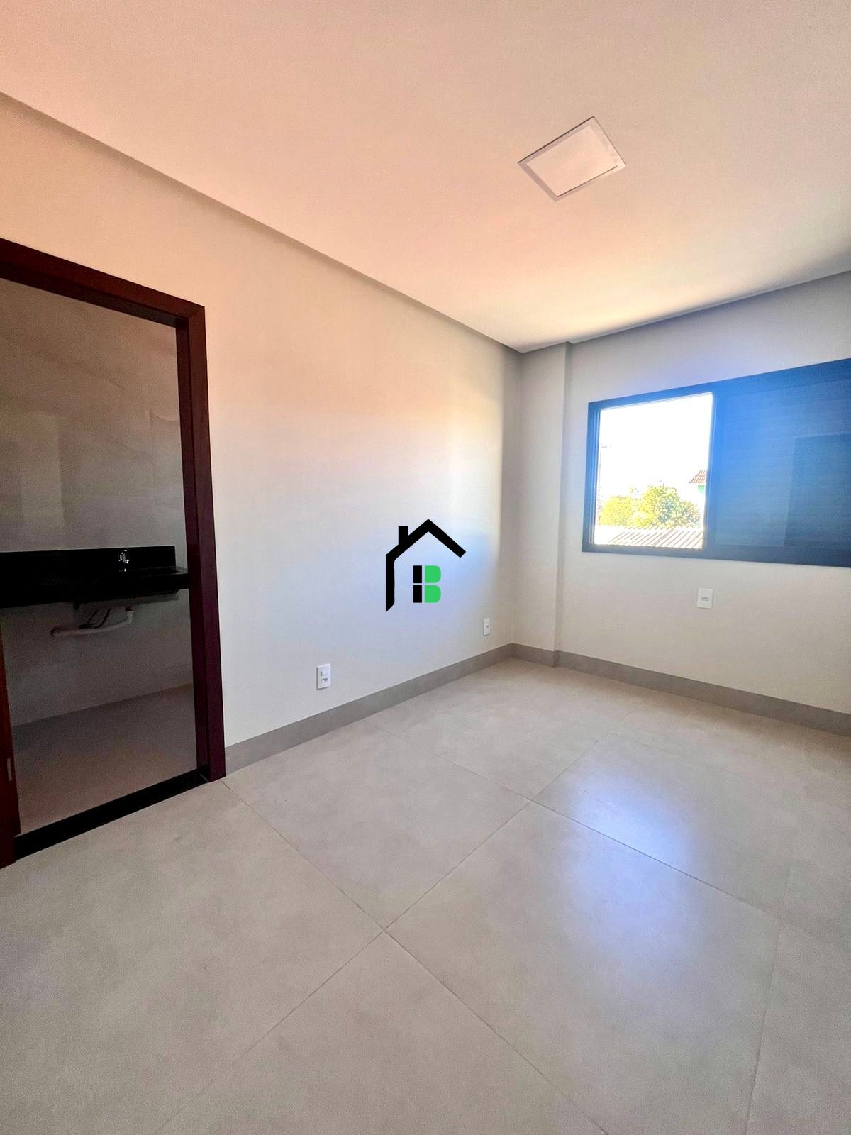 Apartamento à venda com 3 quartos, 115m² - Foto 8