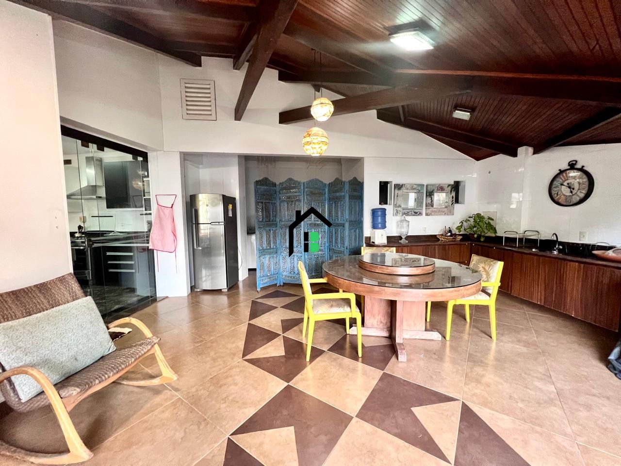 Casa à venda com 4 quartos, 360m² - Foto 14