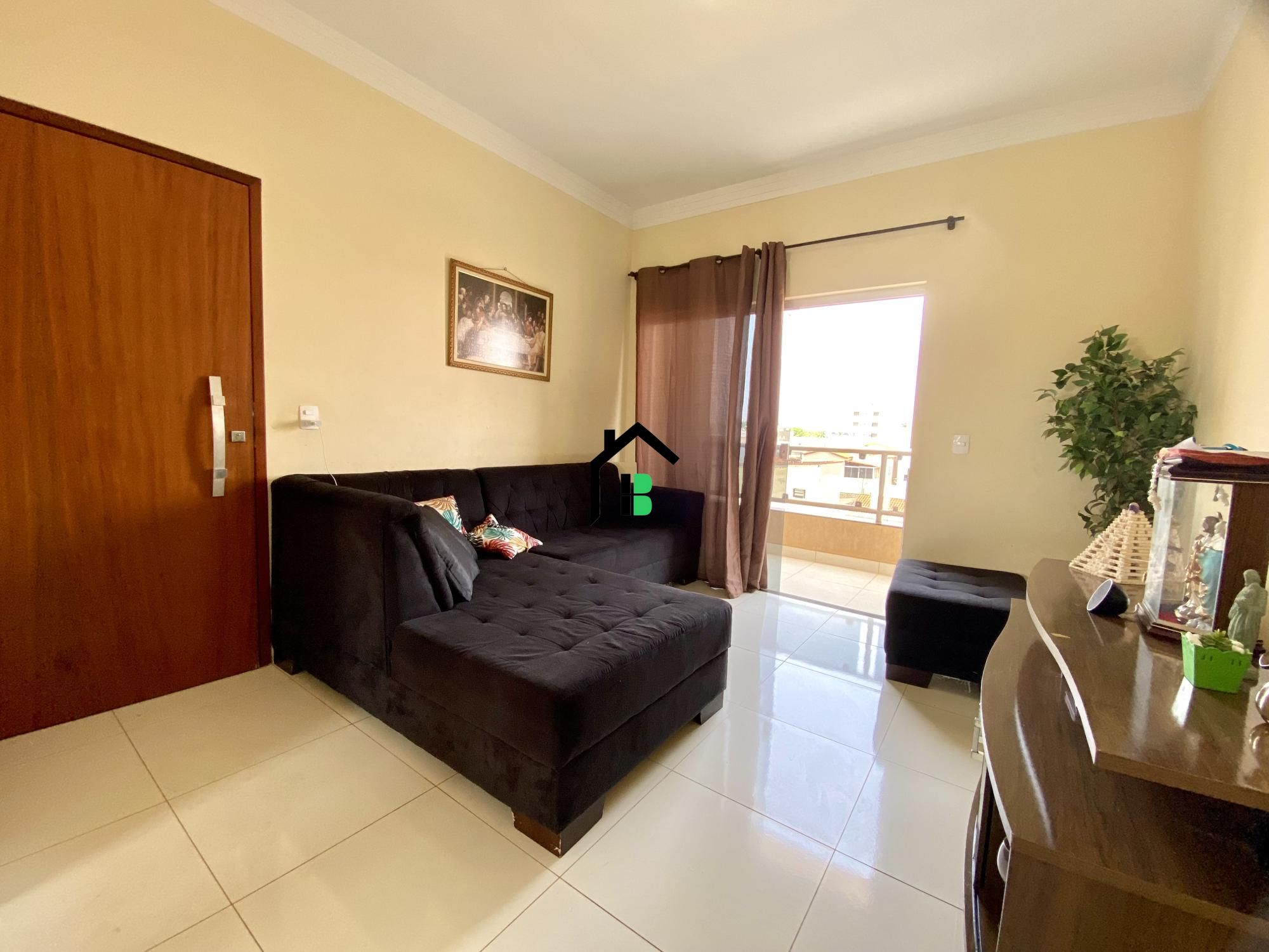 Apartamento à venda com 3 quartos, 81m² - Foto 2