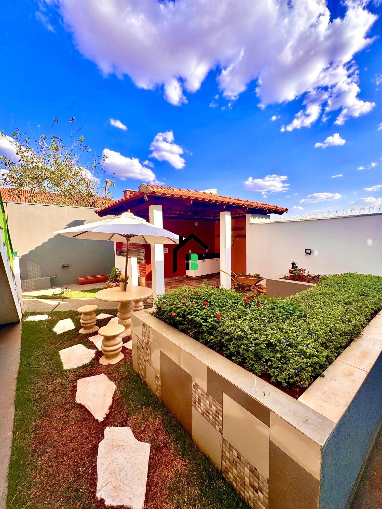 Casa à venda com 3 quartos, 233m² - Foto 30