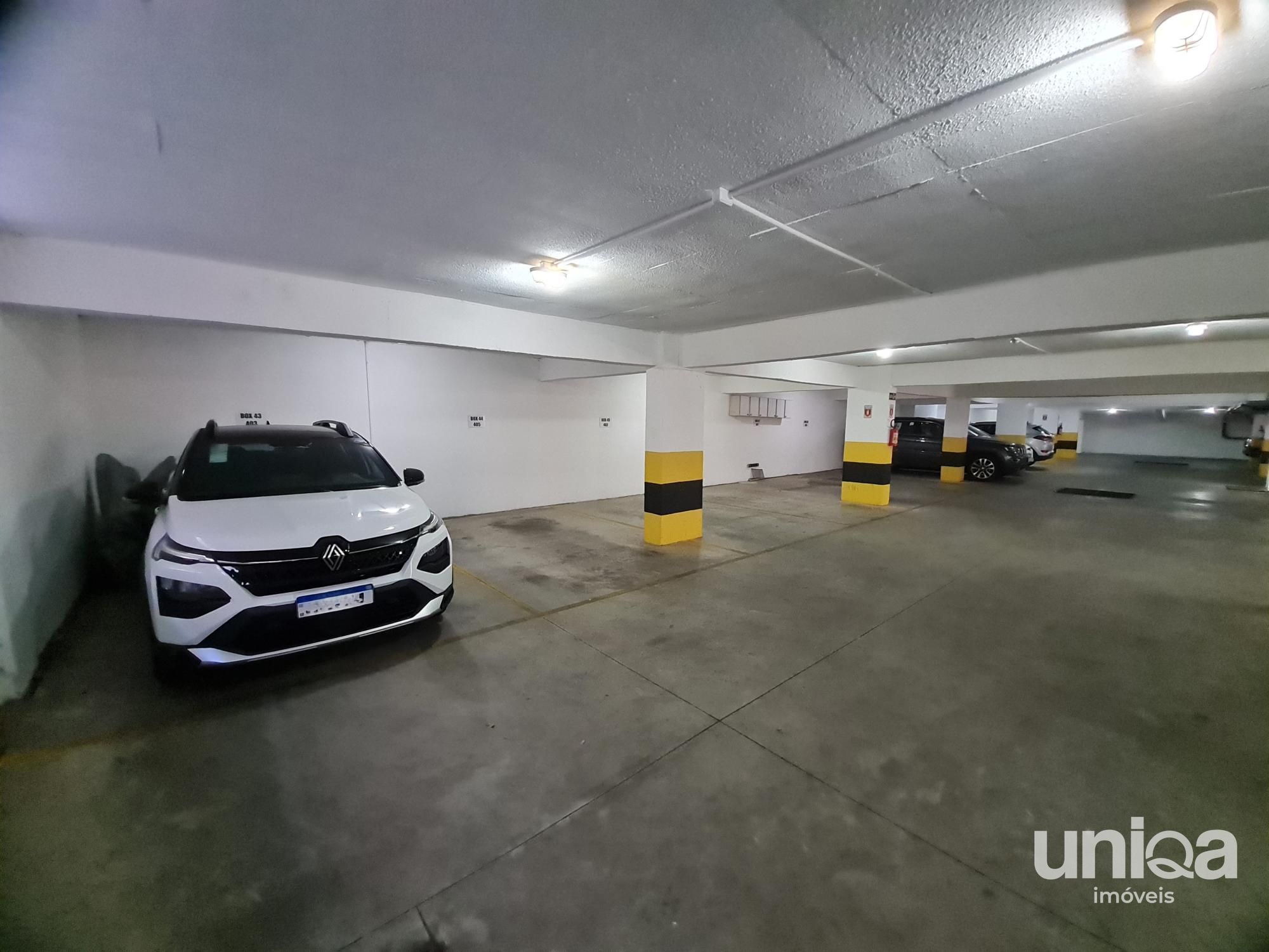 Apto 02 Dormitórios mobiliado para venda em Santa Maria com Garagem no ed Gabro