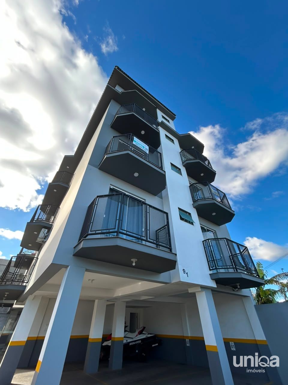 Apartamento 02 dormitórios Suíte Garagem em camobi