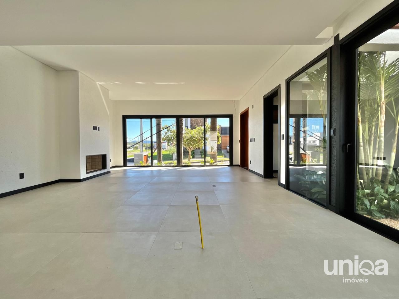 Casa Pórtico projeto da Linea Studio - 195m2 no Condominio Cidade Universitária