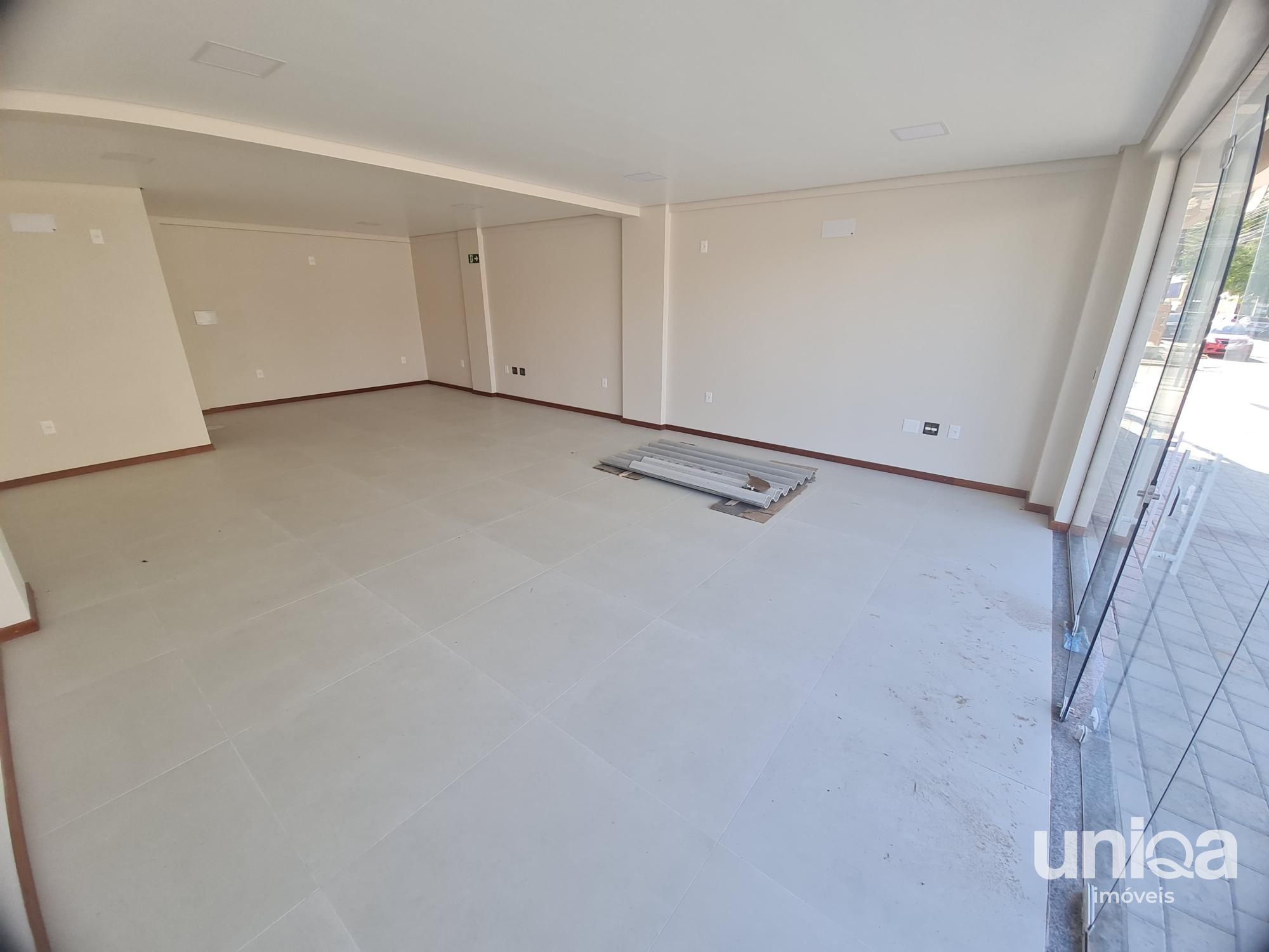Sala comercial térrea para venda em camobi com 60m² no ed Estelar