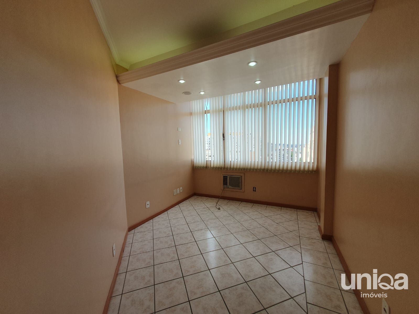 Sala Comercial para consultórios no centro de Santa Maria-RS