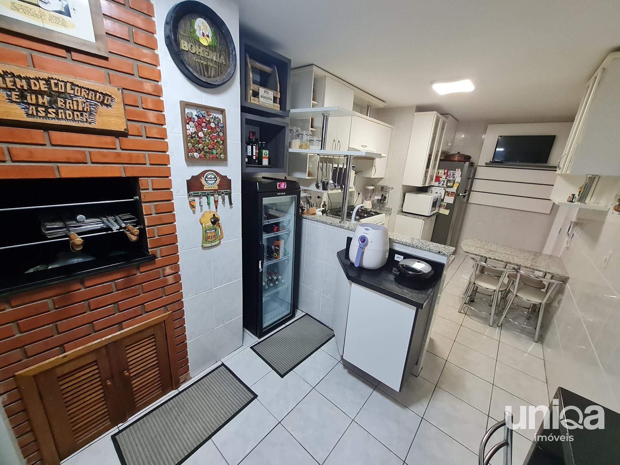 Apto térreo 02 quartos suíte cozinha gourmet churrasqueira garagem perto da UFSM