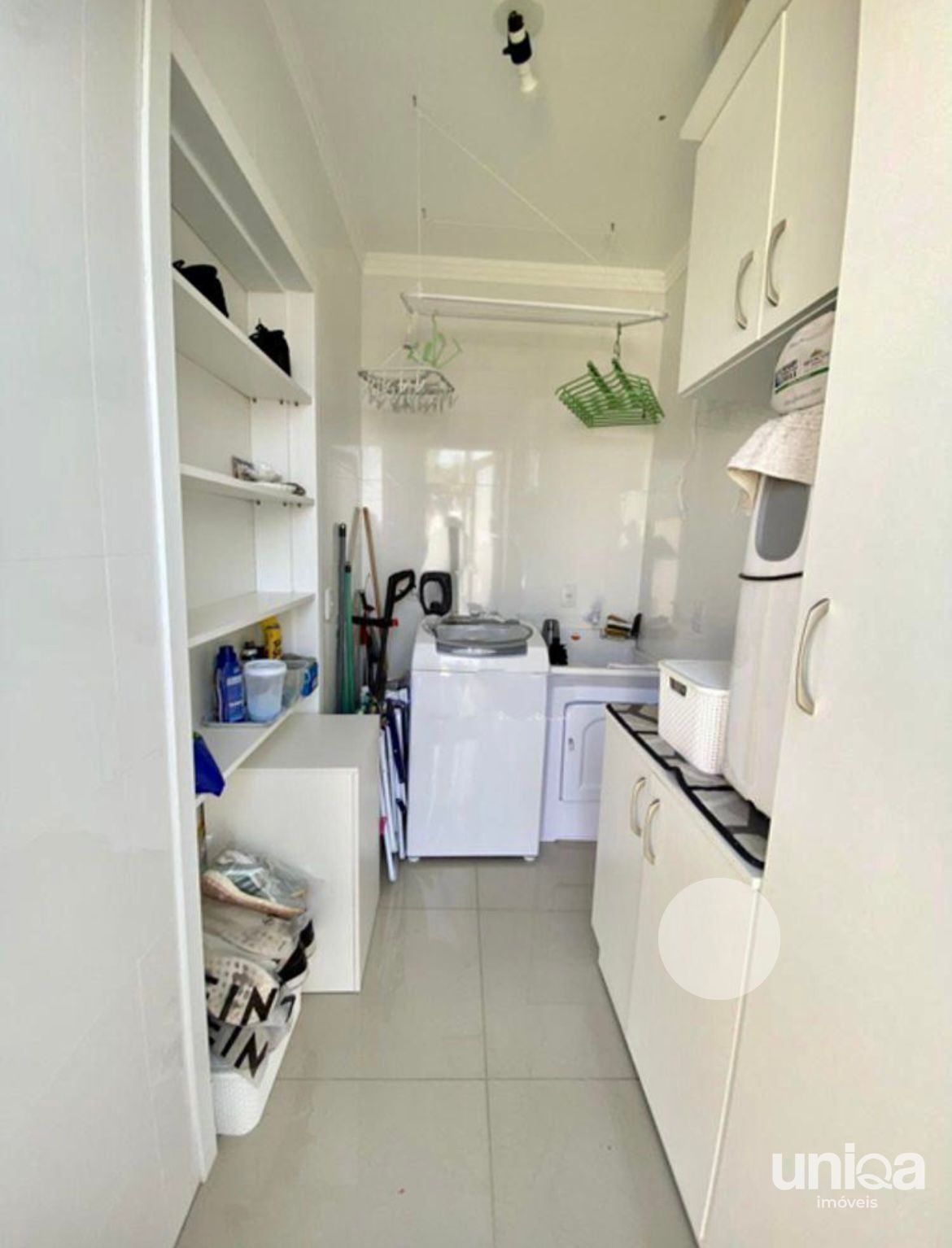Casa de 2 dormitórios em condomínio fechado