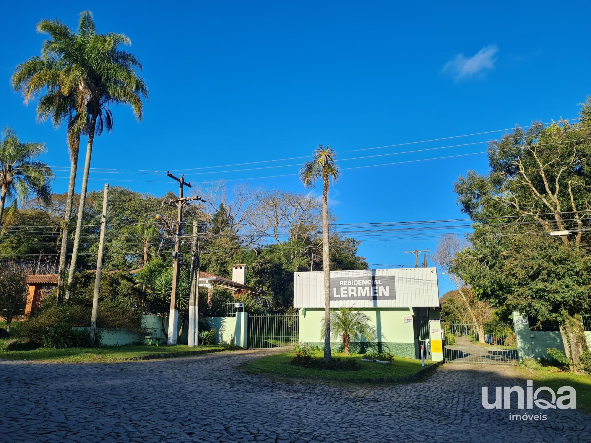 Casa mobiliada 03 dorm para venda no Lermen em Itaara - Terreno 12x40