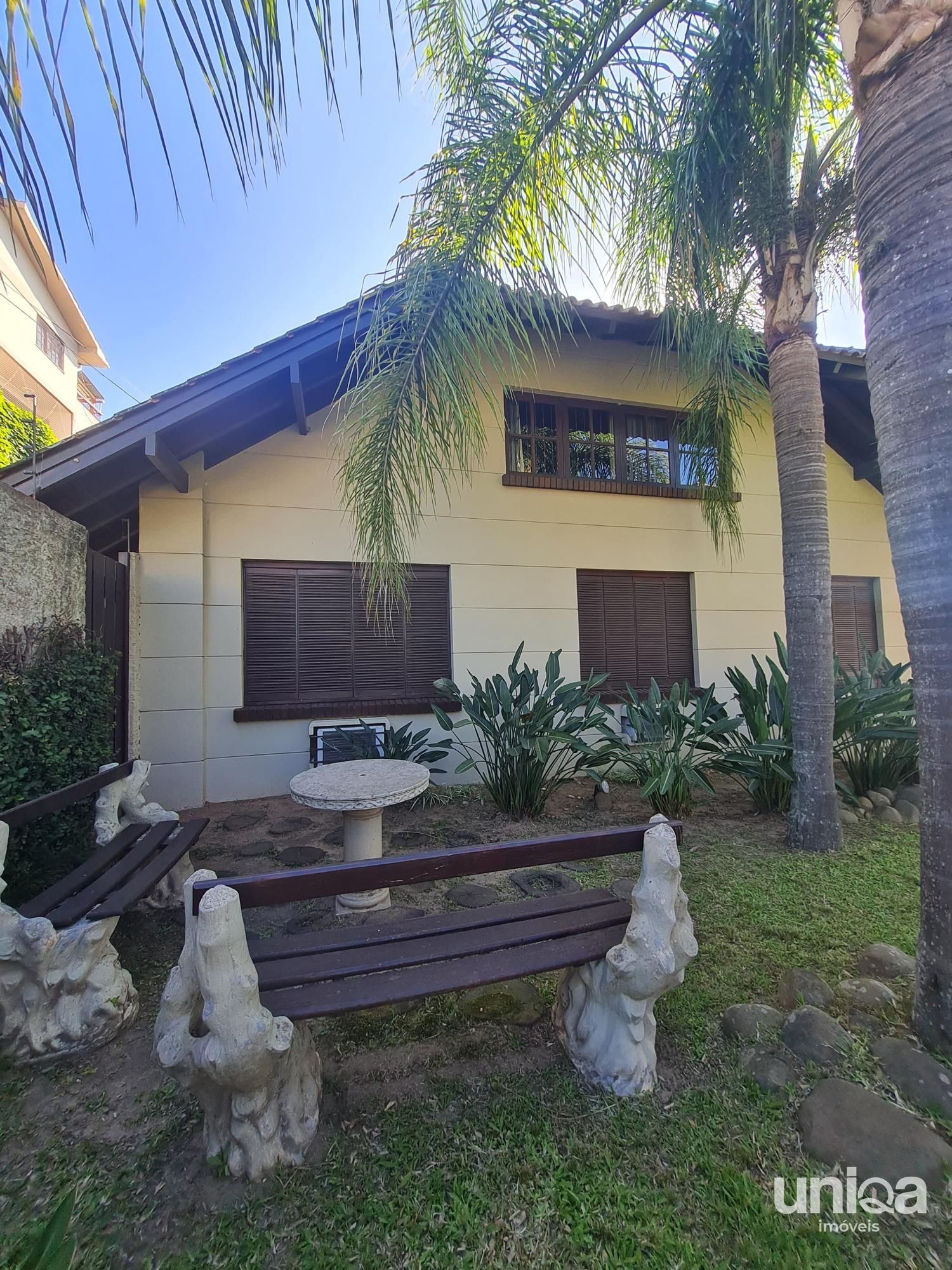 Casa térrea para venda 04 dormitórios 354m2 no bairro Nossa Senhora de Lourdes