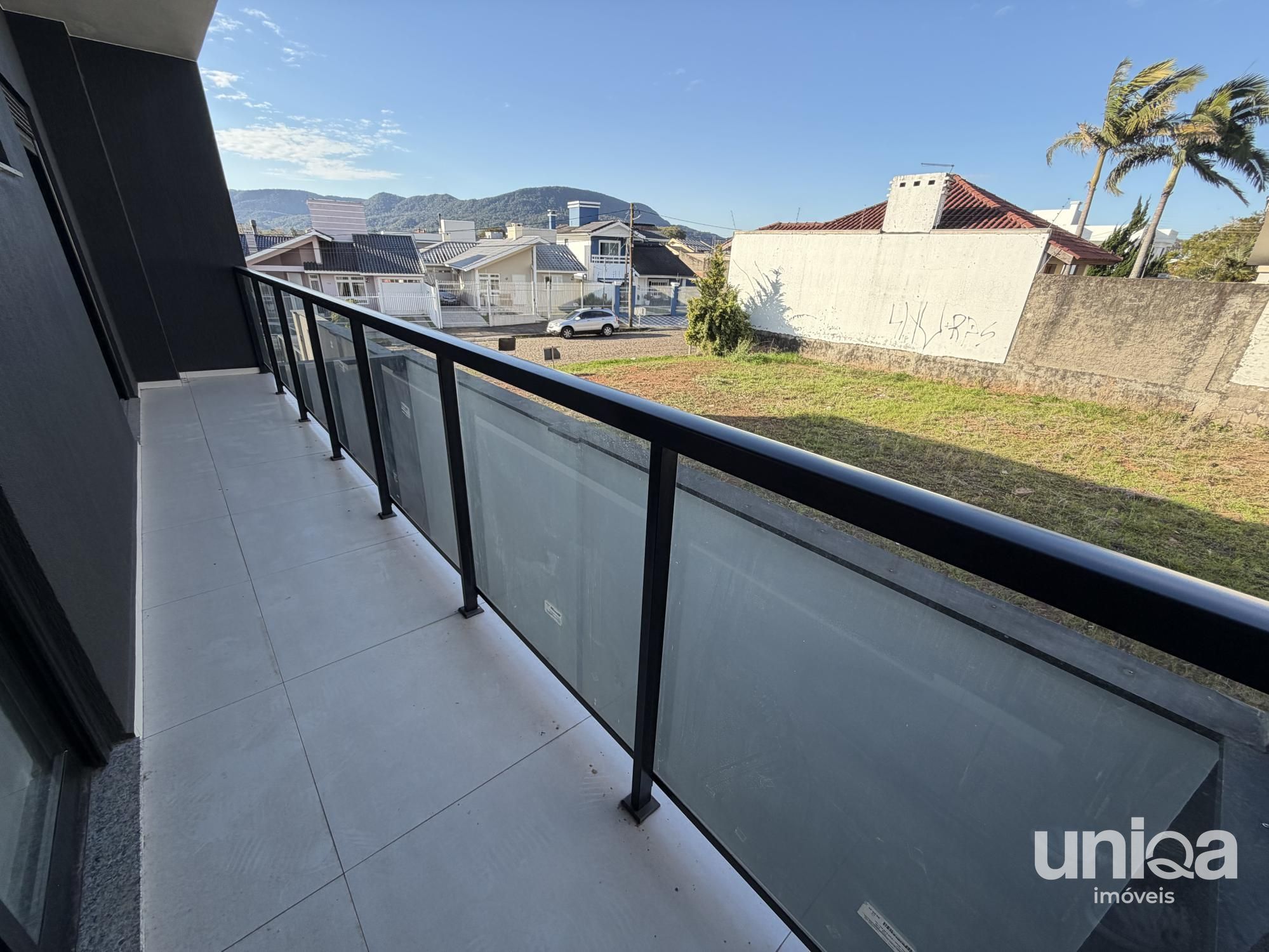Casa nova 03 dorm piscina lareira para venda no Parque Santa Lúcia em Camobi
