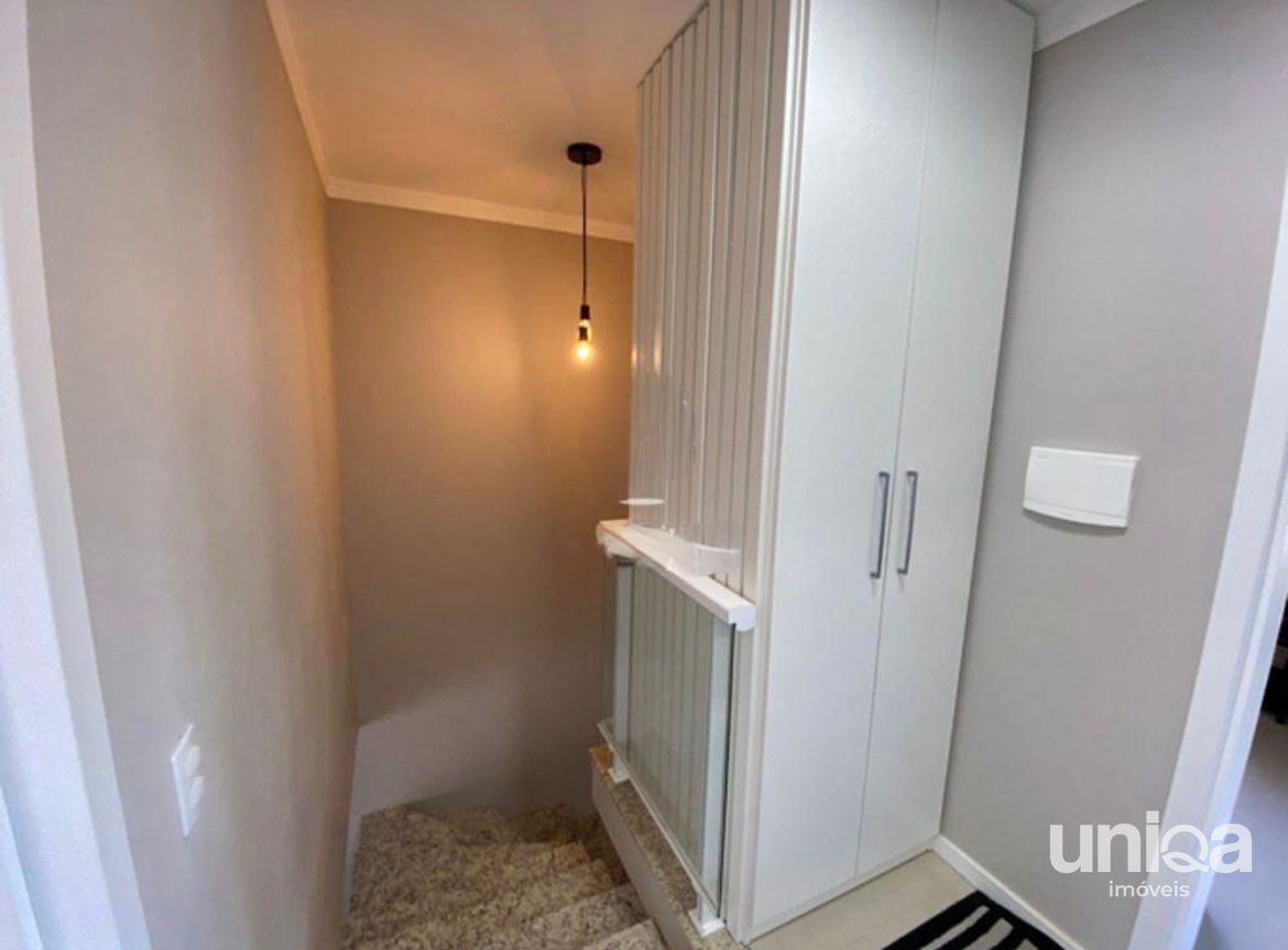 Casa de 2 dormitórios em condomínio fechado