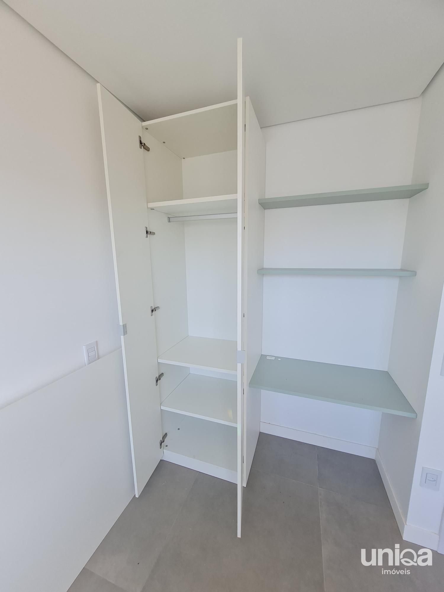Alugo Semi-mobiliado em camobi Apto 01 dormitório com garagem ed Uniqo