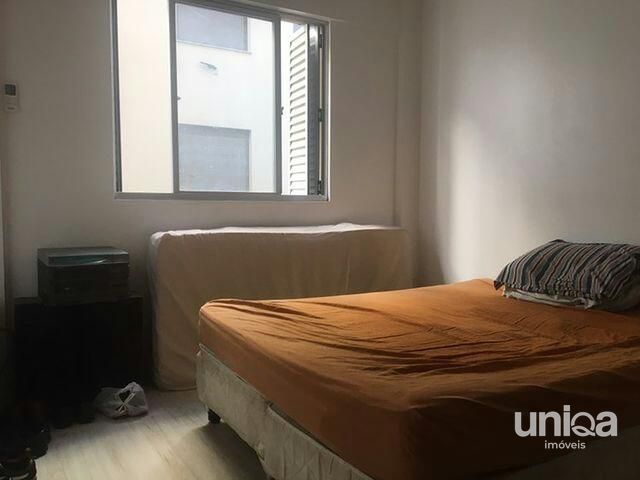 Apartamento 01 dormitório Sacada Garagem Próximo Hospital Caridade