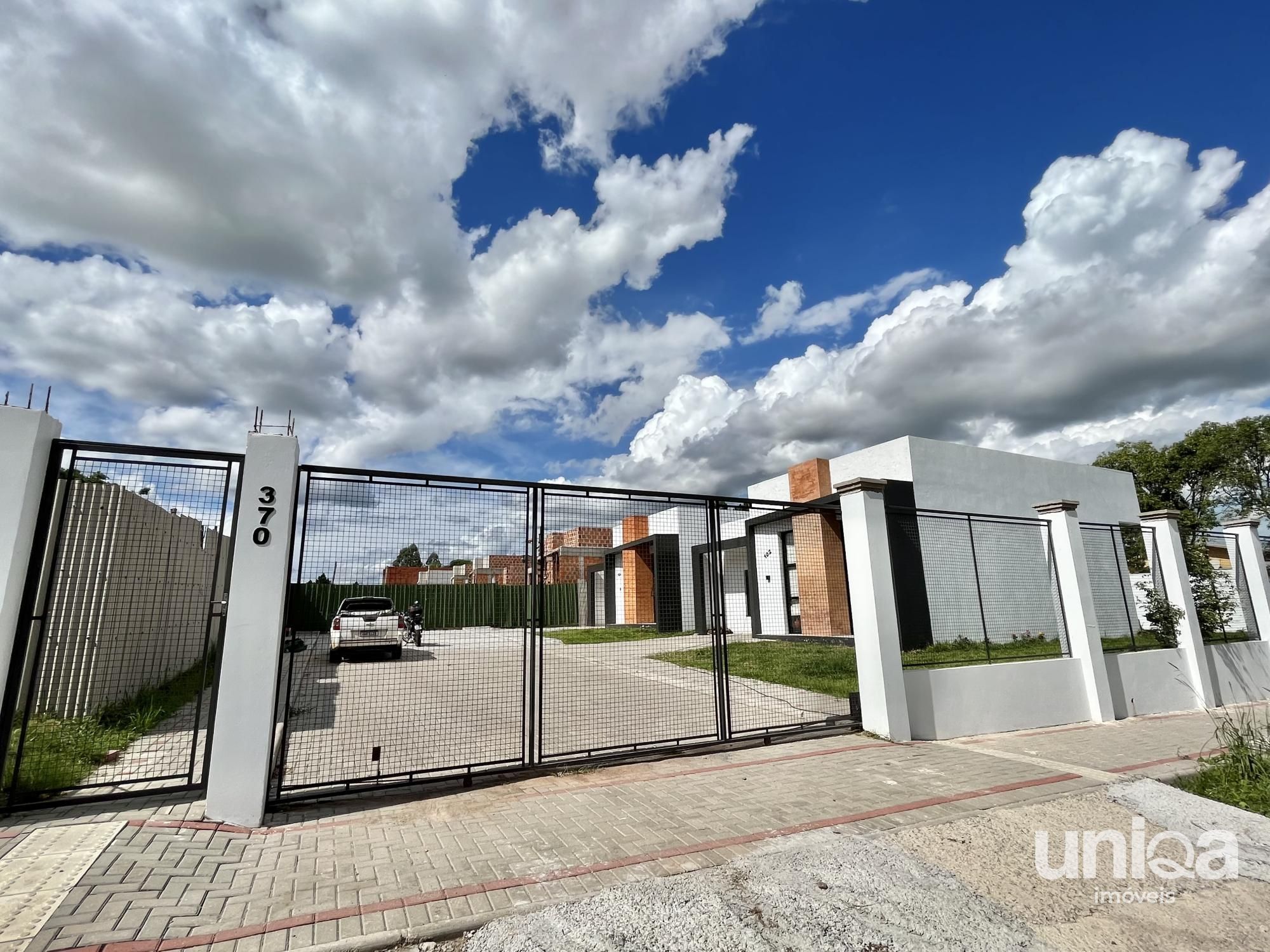 Casa à venda em condomínio fechado