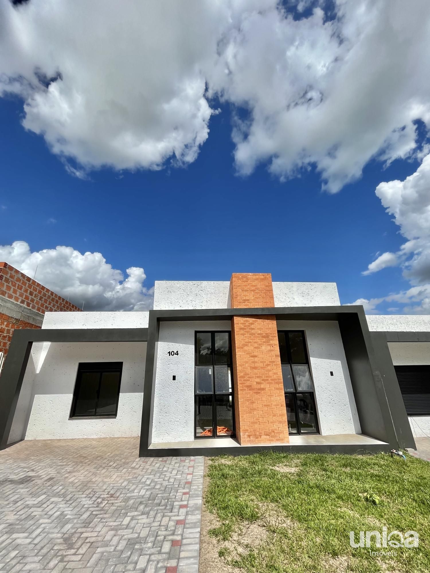 Casa à venda em condomínio fechado