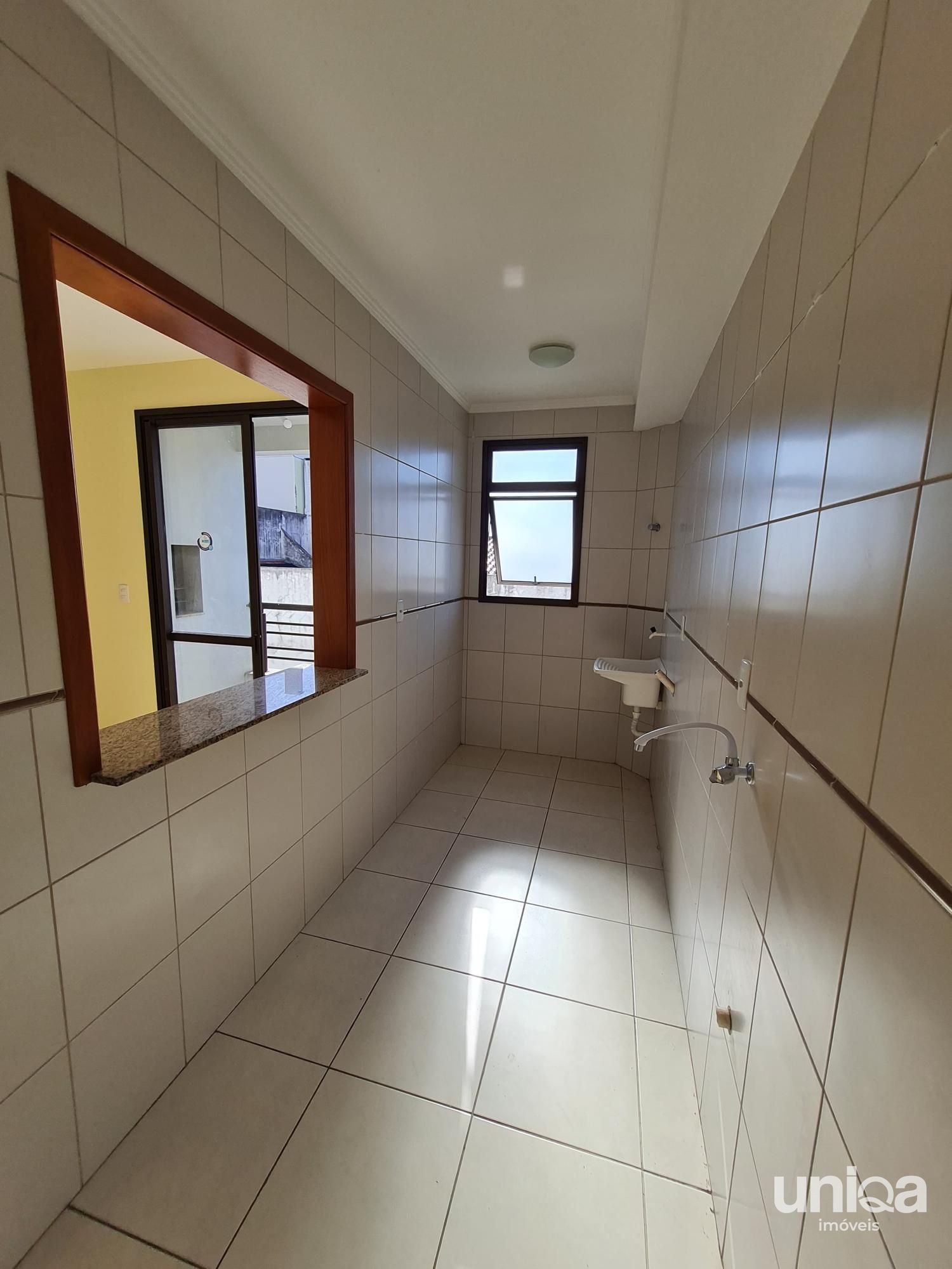 Apartamento 01 dormitório Elevador Garagem Sacada para venda em Santa Maria