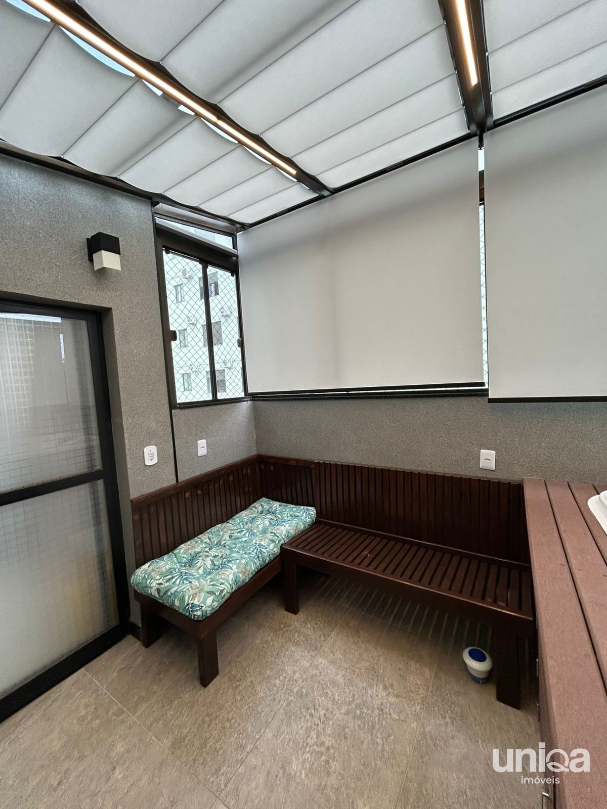 Cobertura 02 dorm para venda em Santa Maria Terraço com Jacuzzi no ed Vó Esther