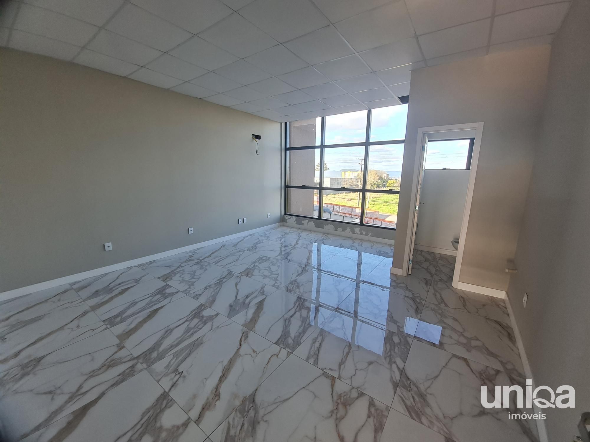 Sala comercial 34,90m2 frente leste para venda ou locação em