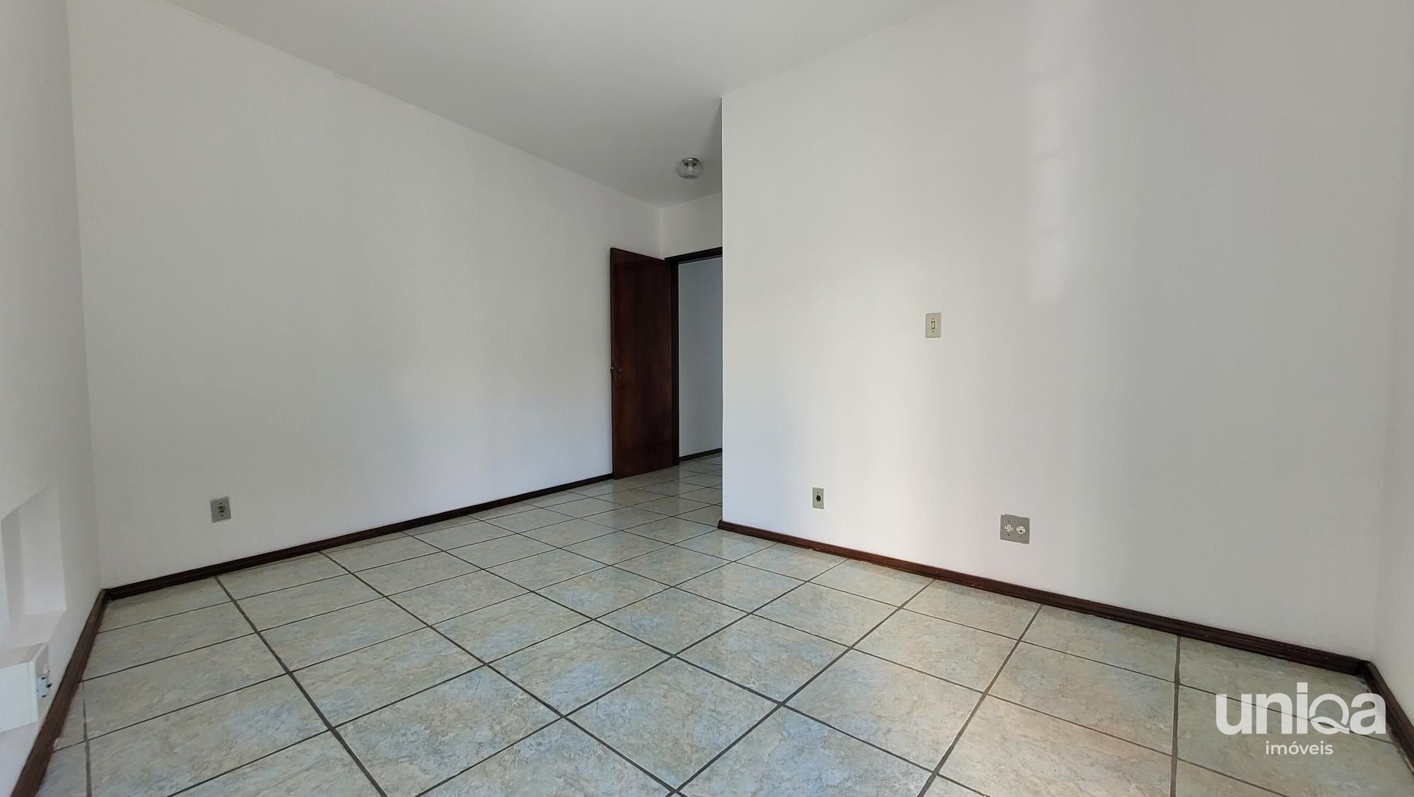 Apartamento de 01 dormitório com garagem próximo ao Colégio Fátima
