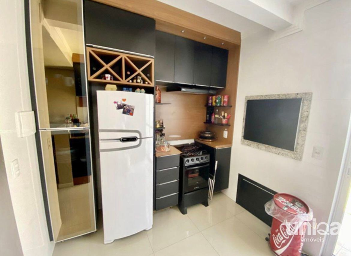 Casa de 2 dormitórios em condomínio fechado