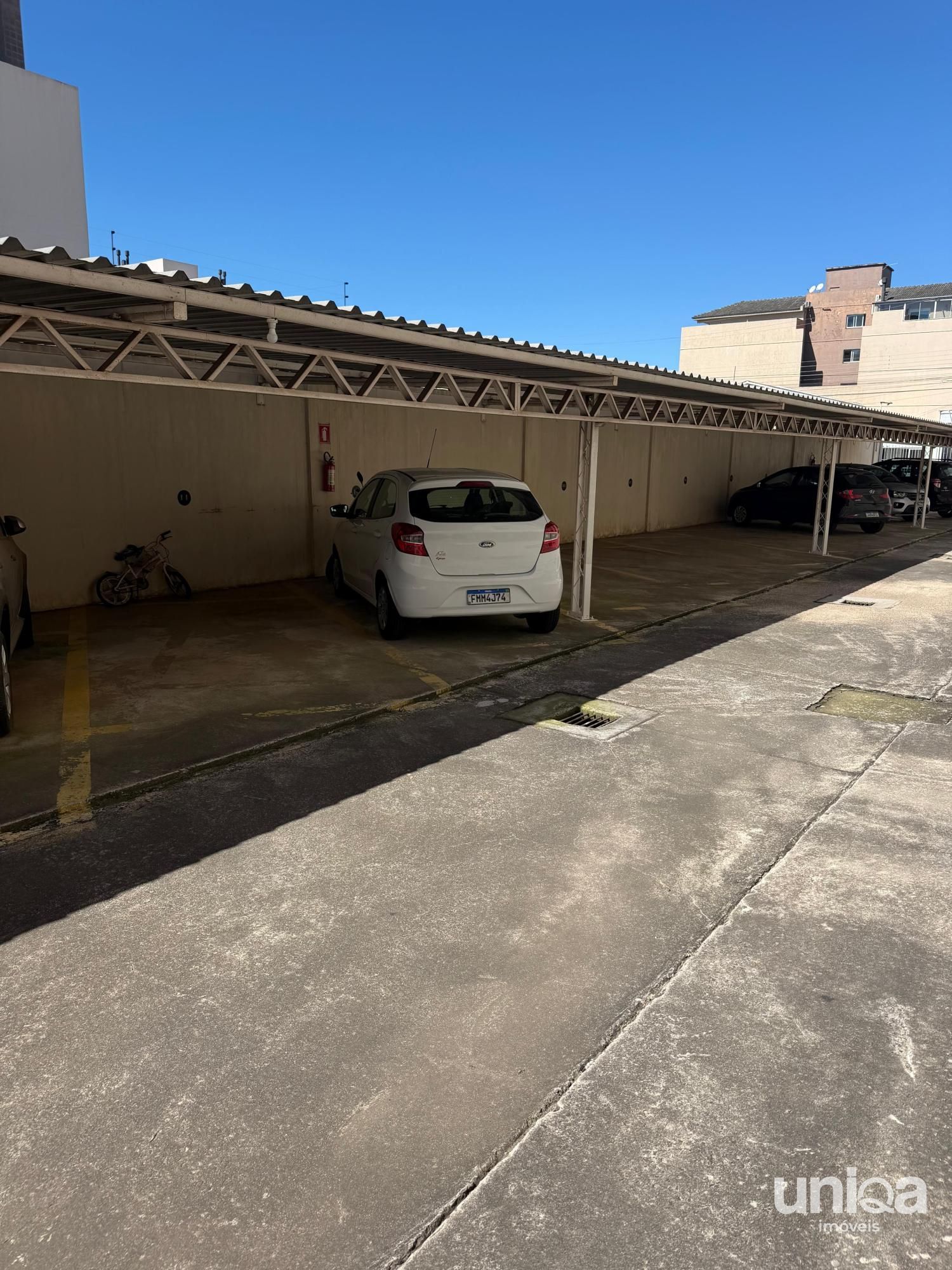 Apartamento com 01 dormitório churrasqueira e garagem em camobi ed Timbauvas