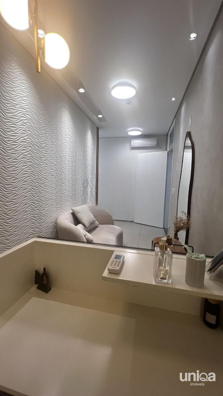 Sala comercial ao lado do calçadão - edifício rio da prata