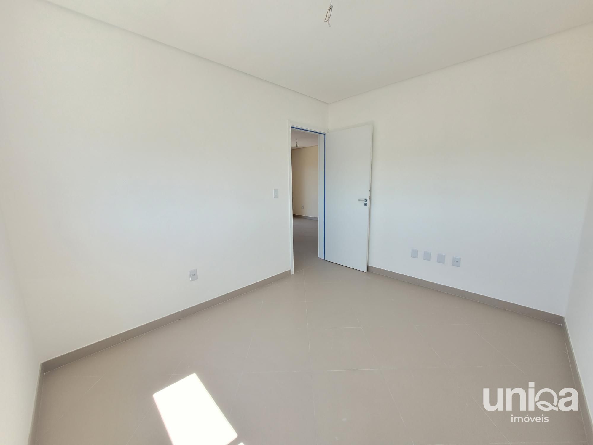 Apartamento 02 dormitórios Suíte Garagem ed Solar do Morro