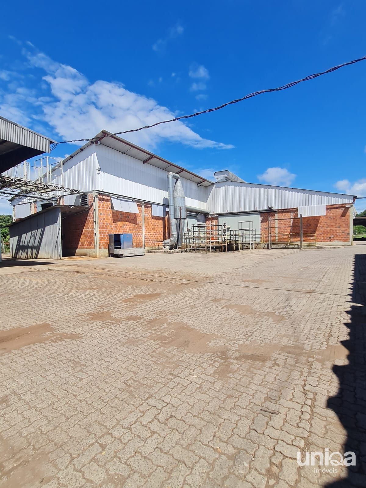 Alugo pavilhões industriais 6.000m2 escritório refeitório em