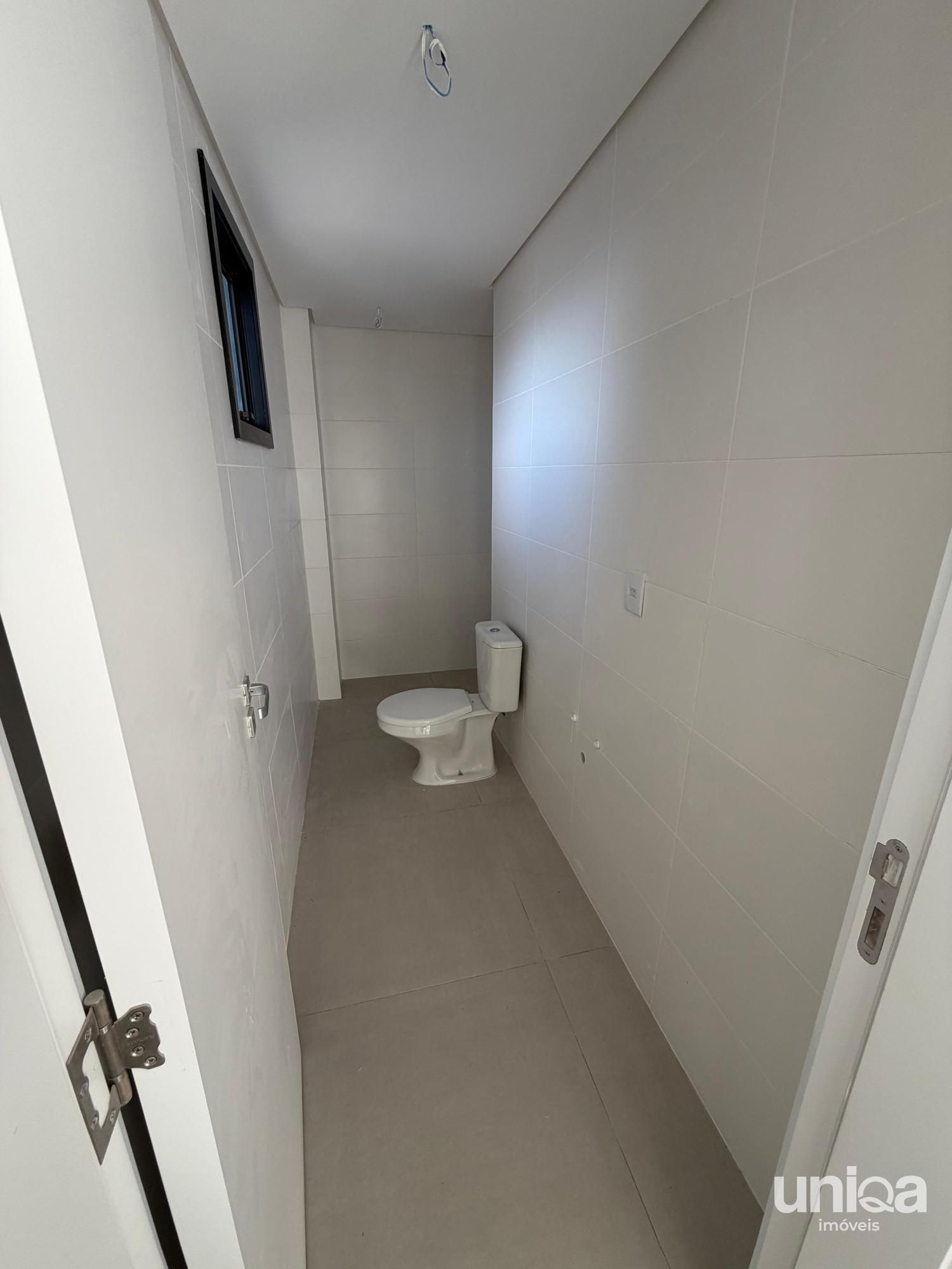 Casa nova 03 dorm piscina lareira para venda no Parque Santa Lúcia em Camobi