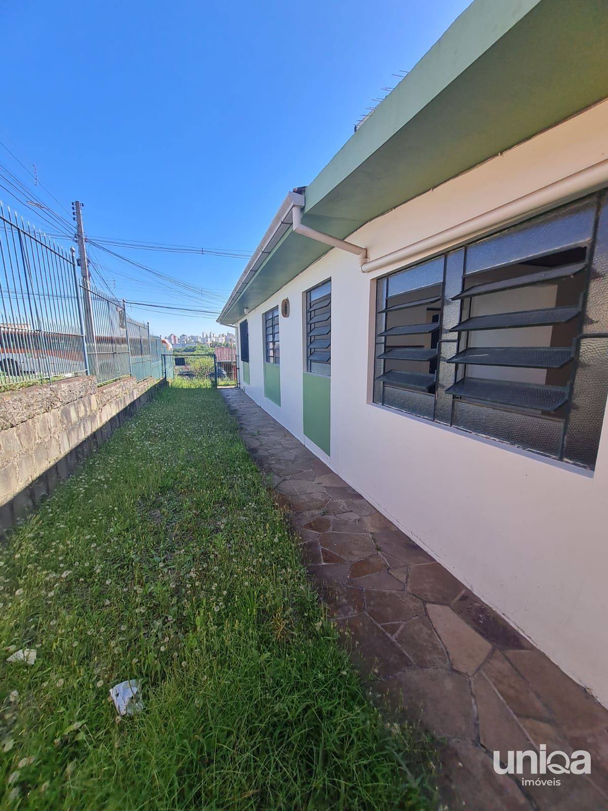 Casa de 197m2 com terreno de 15x35 para venda no perpetuo so