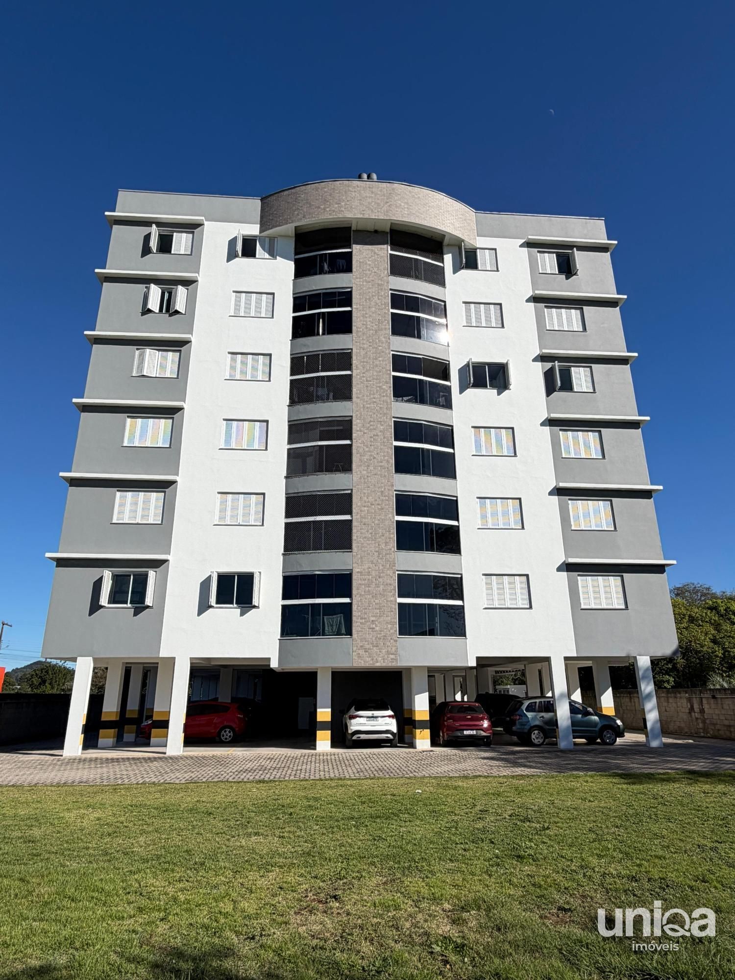 Apartamento 03 dormitórios suíte churrasqueira 02 vagas de garagem ed Sonho Real
