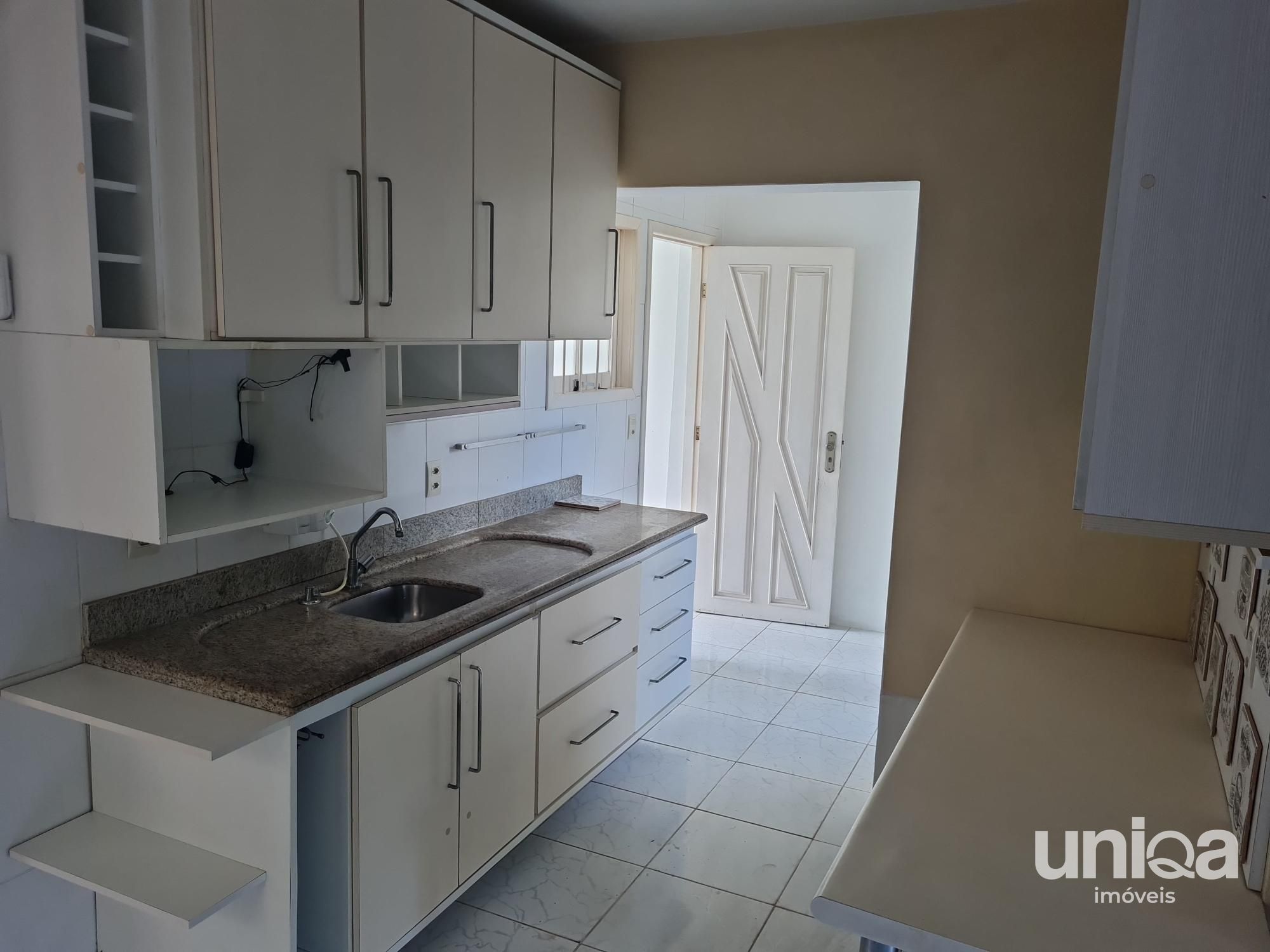 Casa 02 dormitórios para venda no Residencial Madre Paulina em Santa Maria
