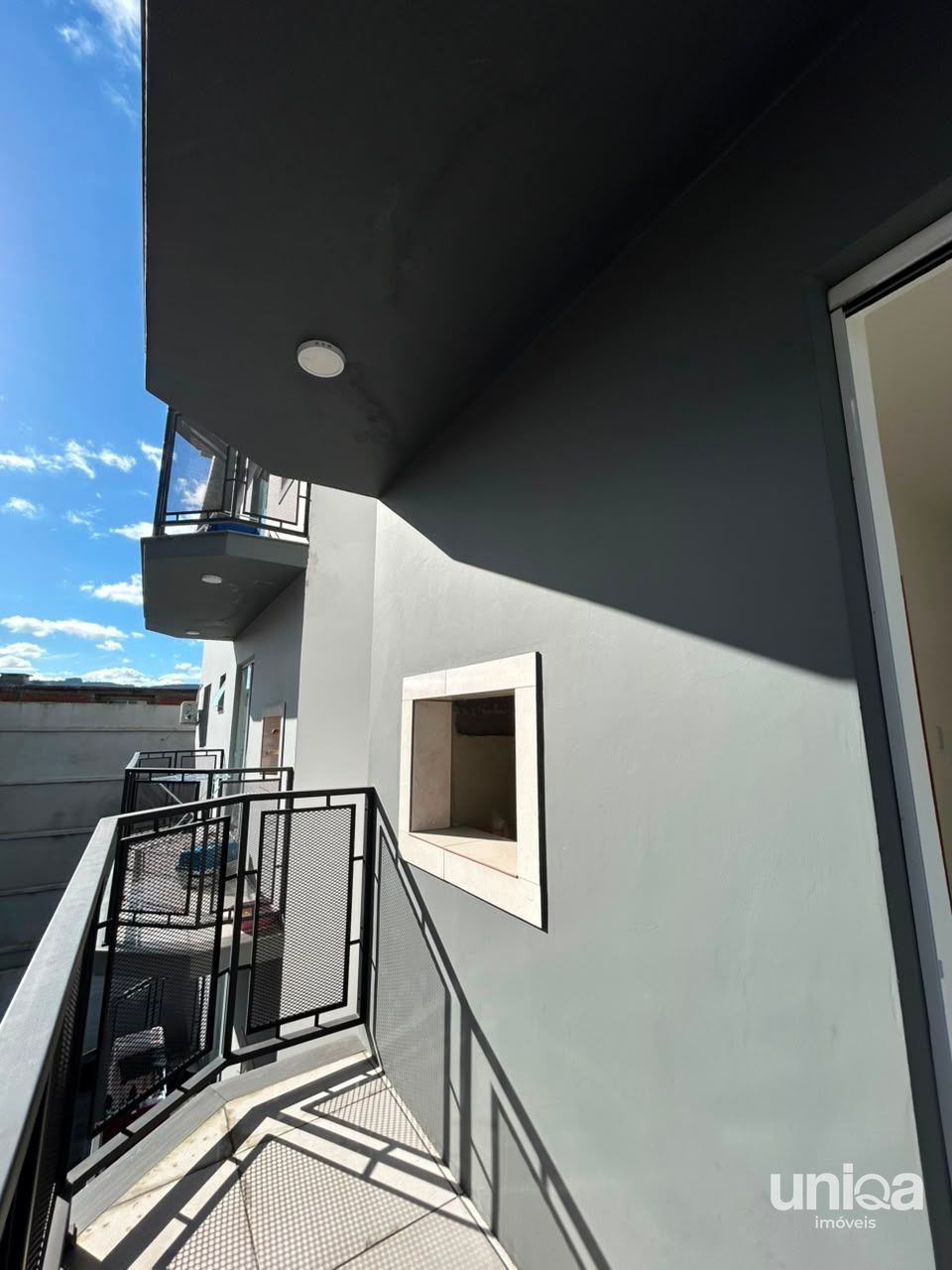 Apartamento 02 dormitórios Suíte Garagem em camobi