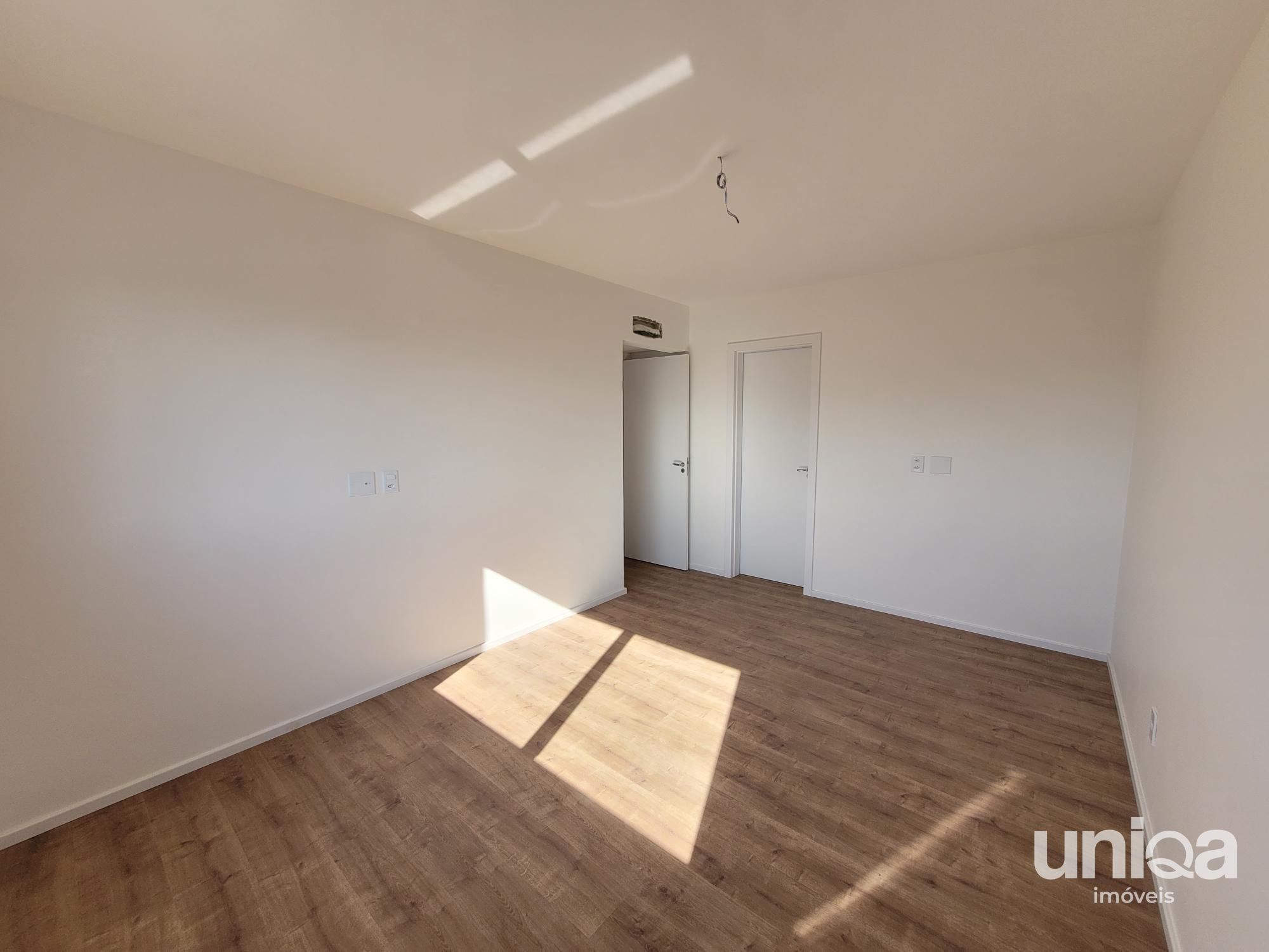 Apartamento 2 dormitórios, com churrasqueira , sacada e garagem